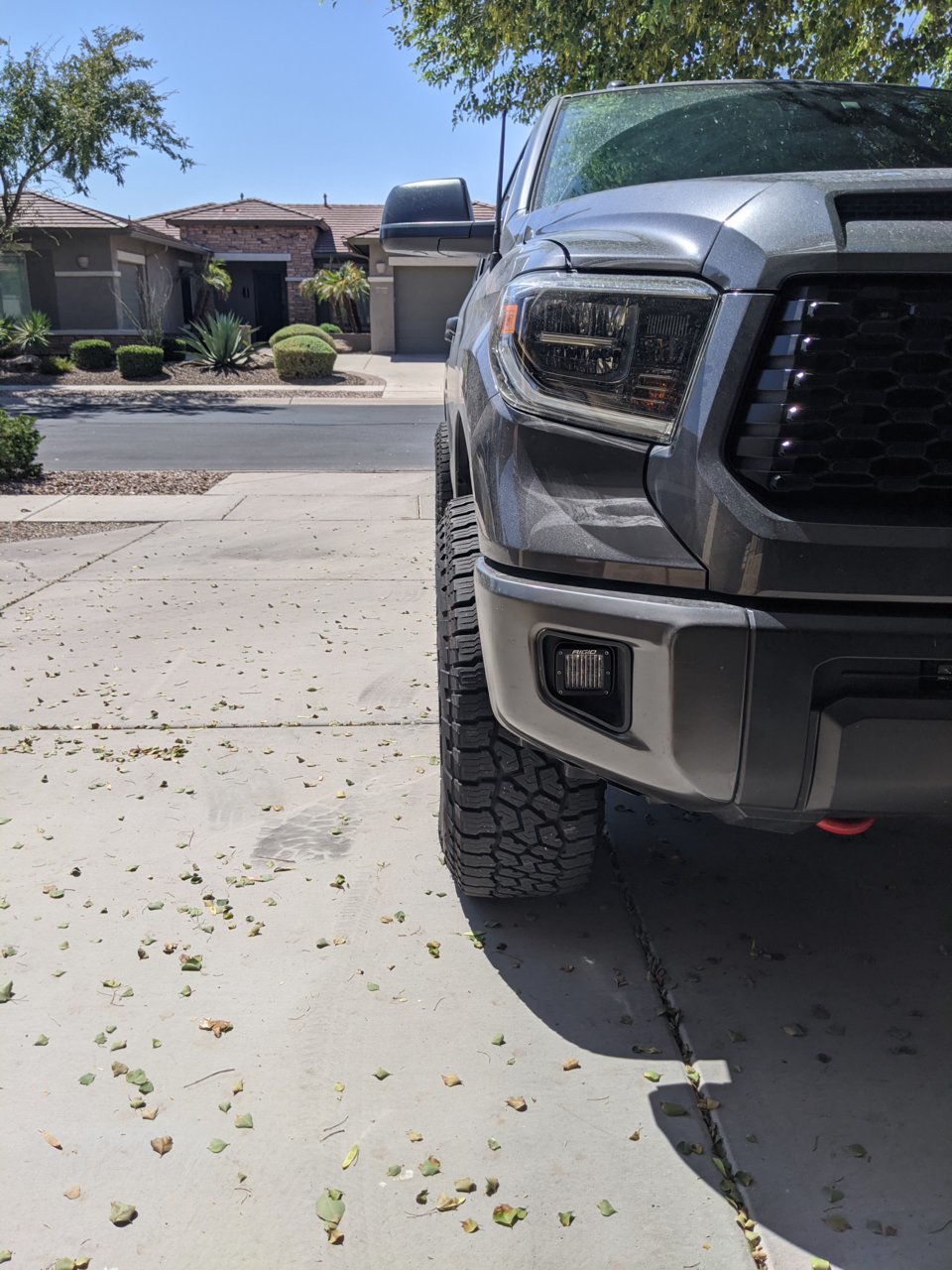 photo 2 Toyota Tundra custom wheels 18x9.0, ET , tire size 295/70 R18. x ET