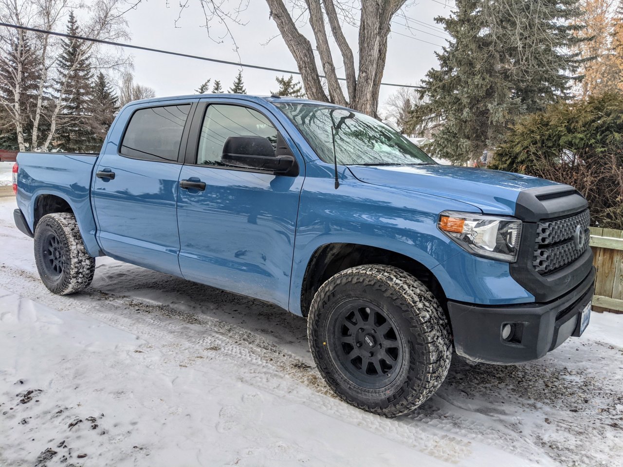 photo 1 Toyota Tundra custom wheels   18x8.5, ET +10, tire size 275/70 R18. x ET 
