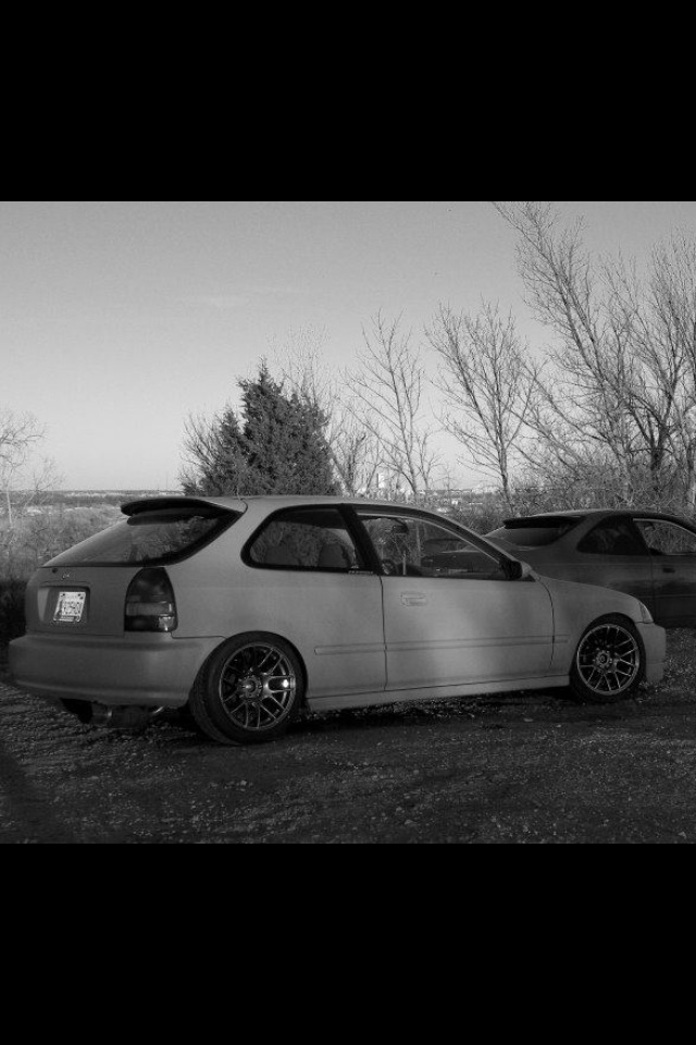photo 1 Honda Civic custom wheels Diamond racing Stock series 15x9.0, ET 0, tire size 195/50 R15. 15x9.0 ET0