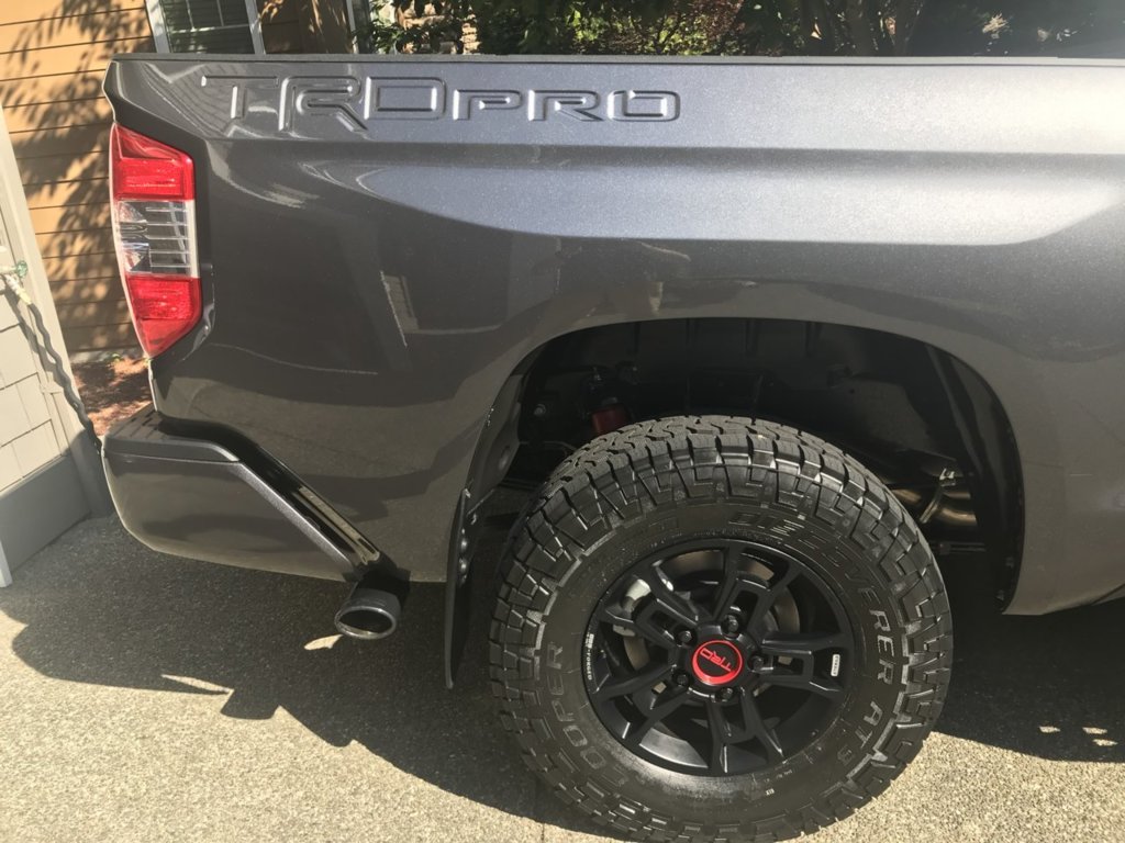 photo 3 Toyota Tundra custom wheels 18x8.0, ET , tire size 295/70 R18. x ET
