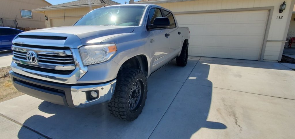 photo 1 Toyota Tundra custom wheels 20x9.0, ET +12, tire size 33X12.5 R20. x ET