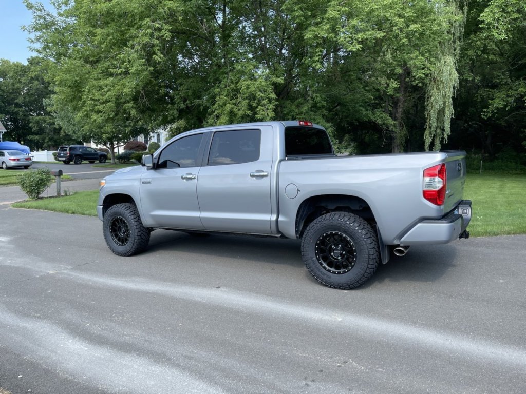photo 1 Toyota Tundra custom wheels 18x9.0, ET +25, tire size 35X12.5 R18. x ET