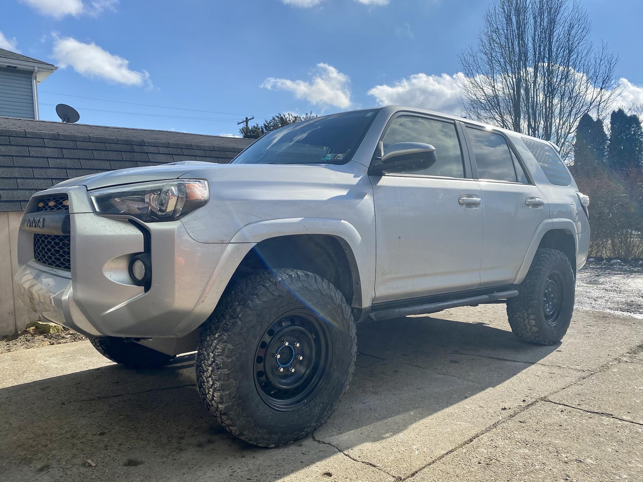 photo 1 Toyota 4Runner custom wheels   17x, ET , tire size 285/70 R17. x ET 