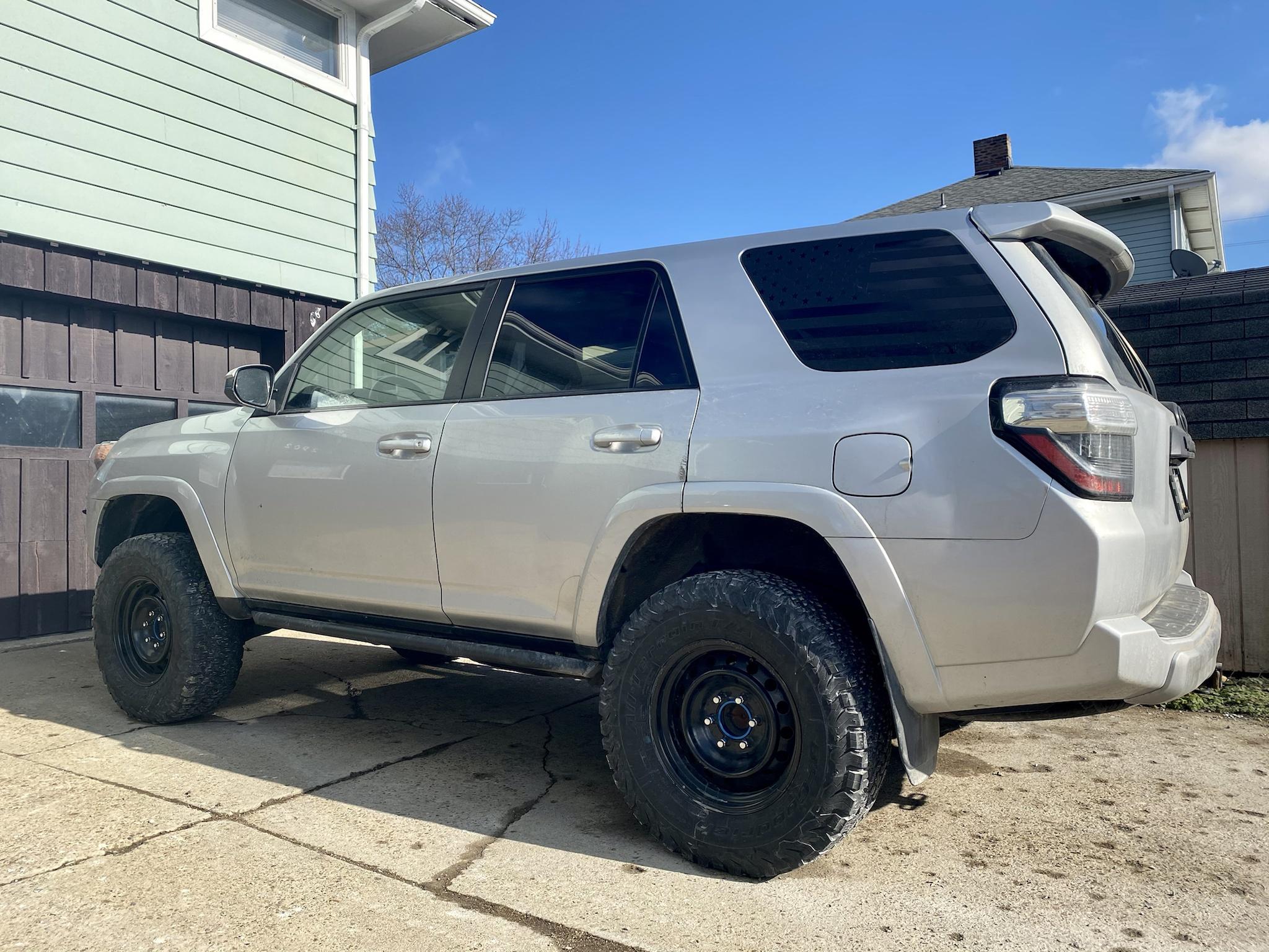 photo 2 Toyota 4Runner custom wheels   17x, ET , tire size 285/70 R17. x ET 