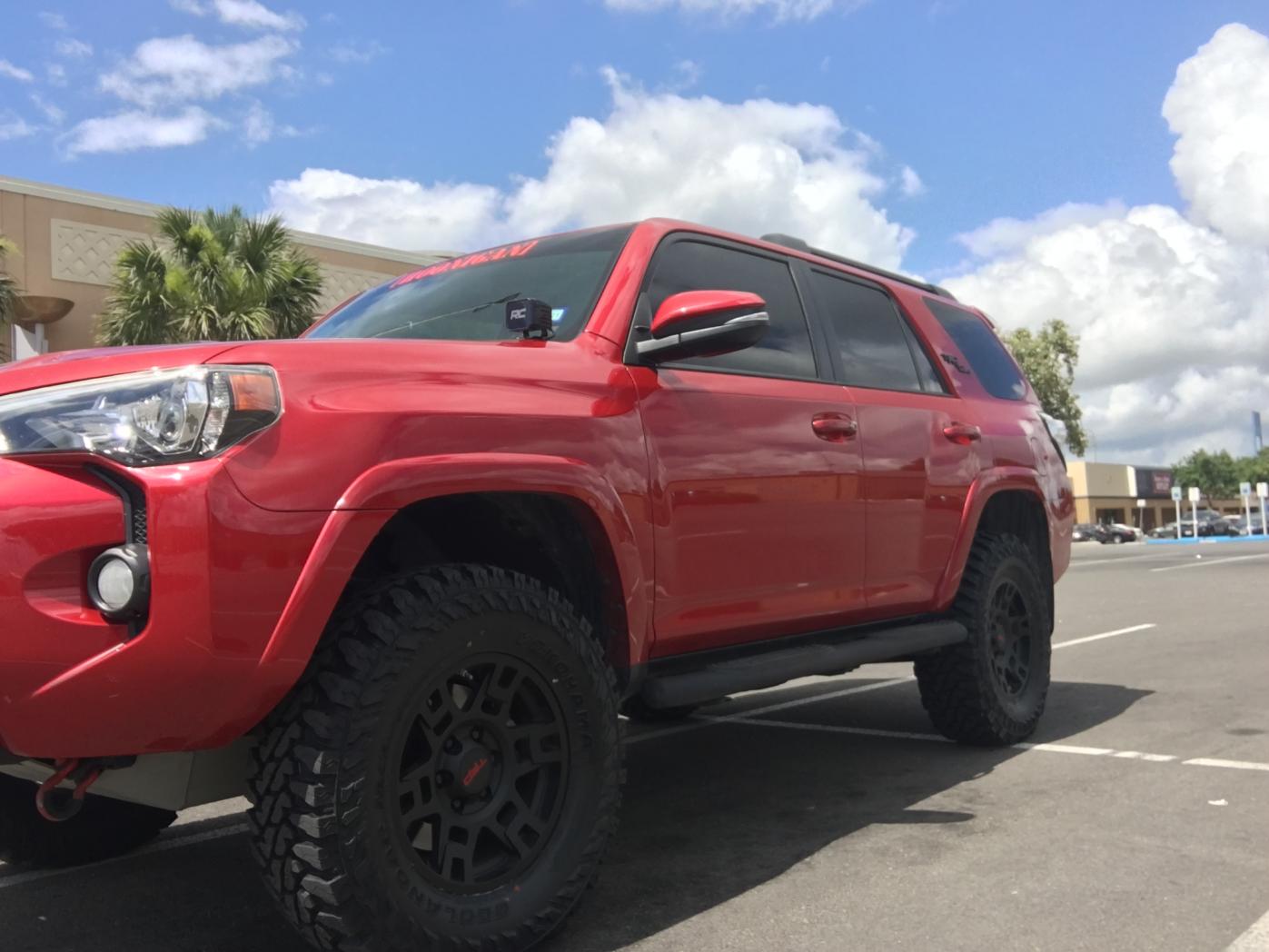 photo 1 Toyota 4Runner custom wheels   17x7.0, ET , tire size 285/70 R17. x ET 
