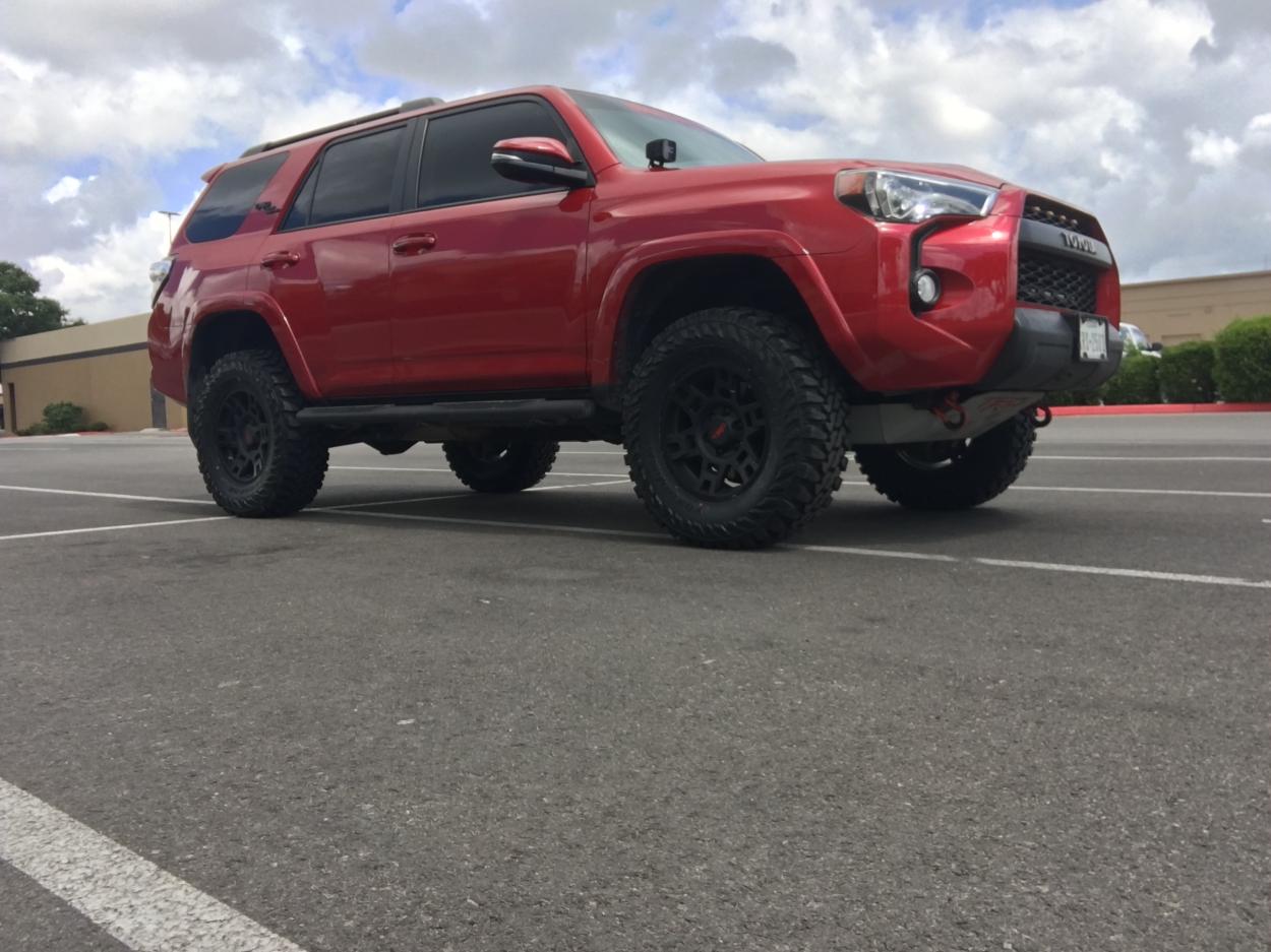 photo 2 Toyota 4Runner custom wheels   17x7.0, ET , tire size 285/70 R17. x ET 
