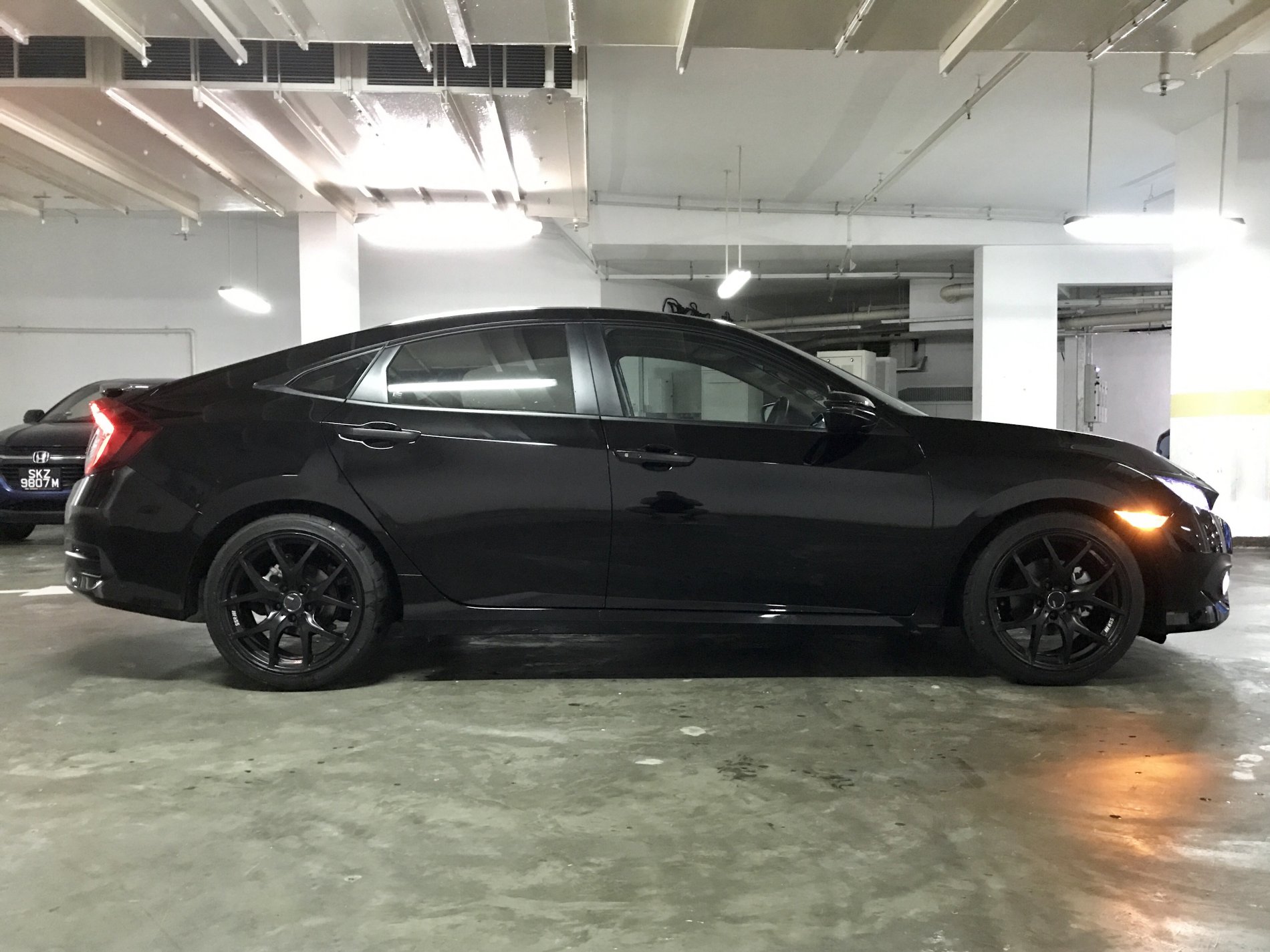 photo 4 Honda Civic custom wheels   18x, ET , tire size 235/40 R18. x ET 