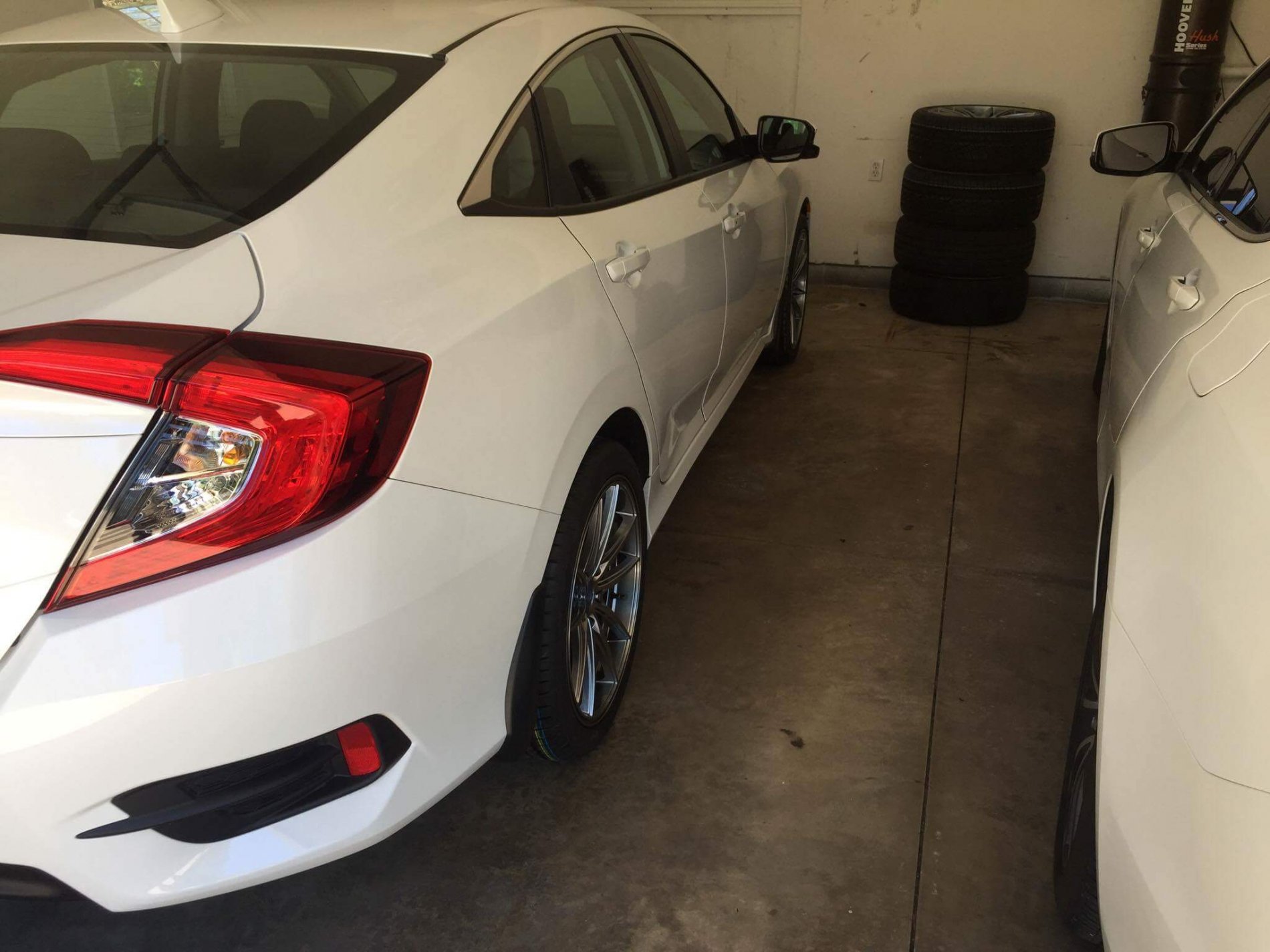 photo 2 Honda Civic custom wheels   18x8.0, ET +35, tire size 235/40 R18. x ET 