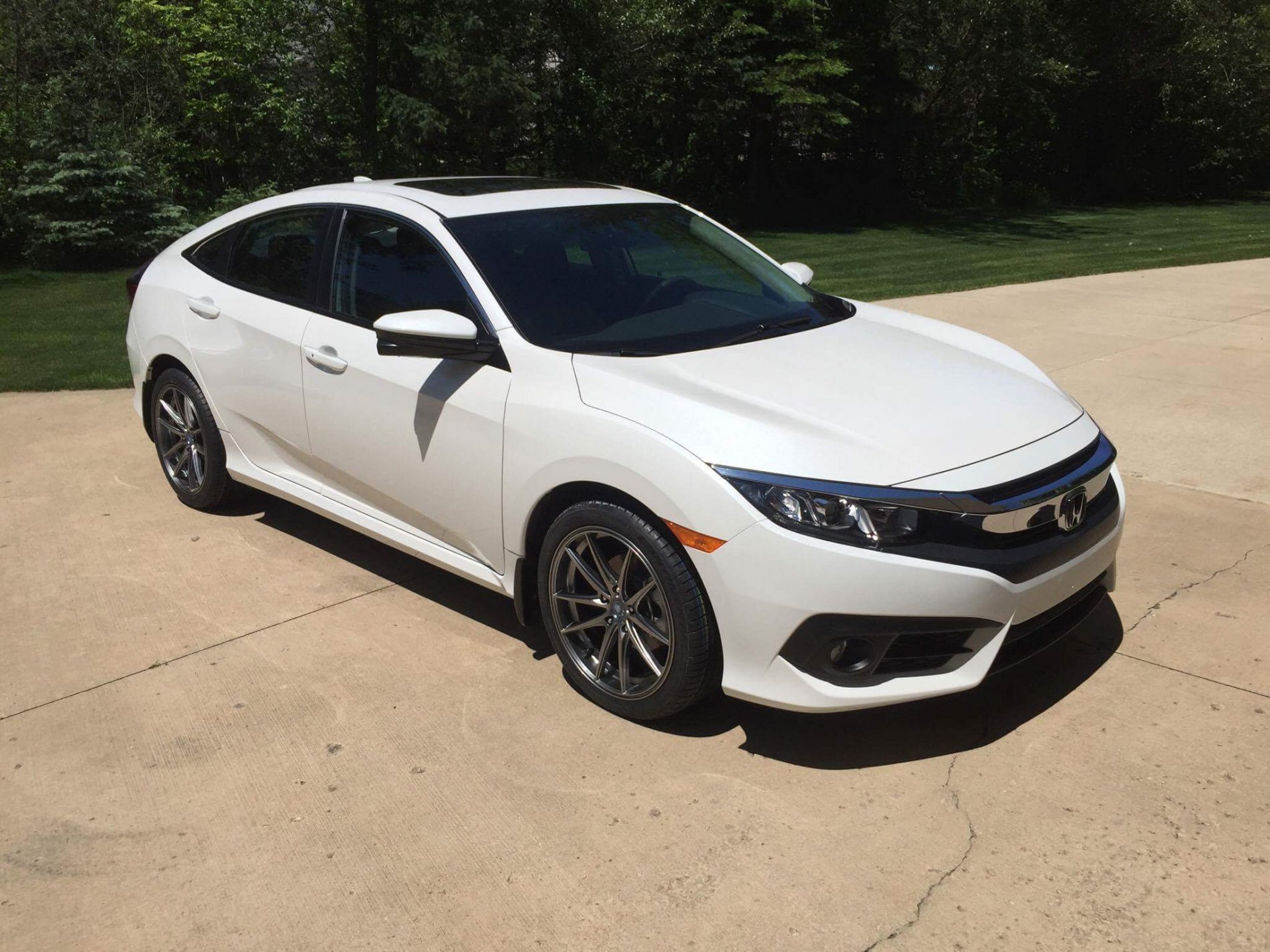 photo 3 Honda Civic custom wheels   18x8.0, ET +35, tire size 235/40 R18. x ET 