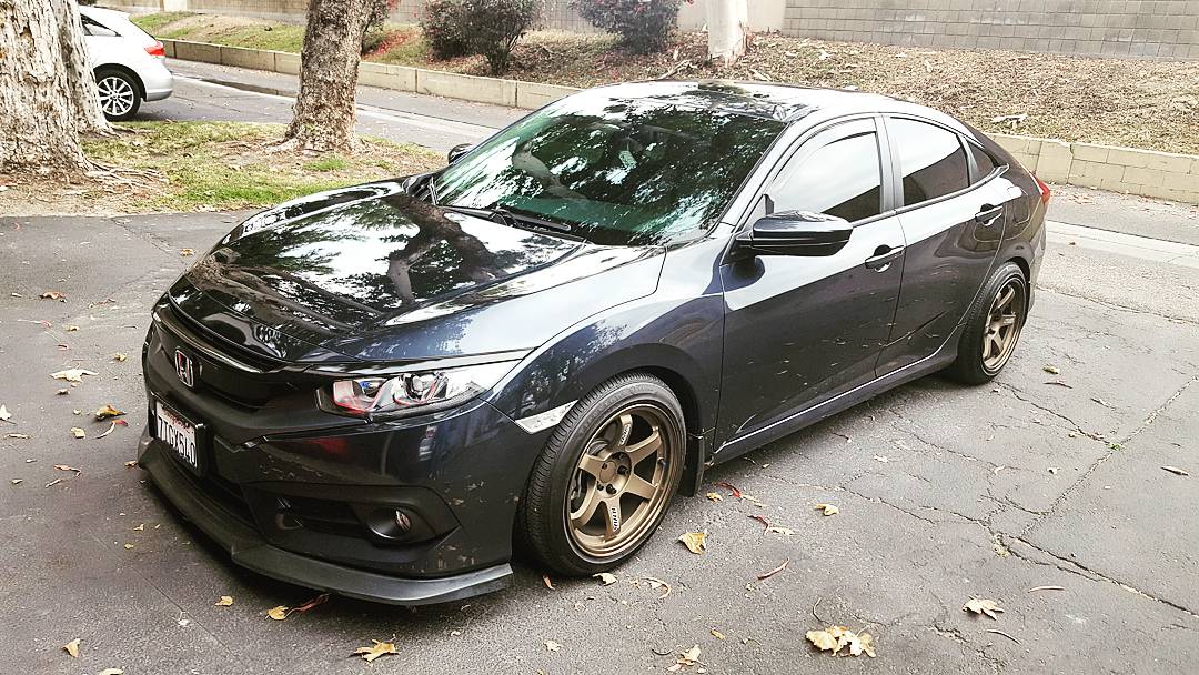 photo 1 Honda Civic custom wheels   17x9.0, ET , tire size 215/40 R17. 17x9.5 ET 