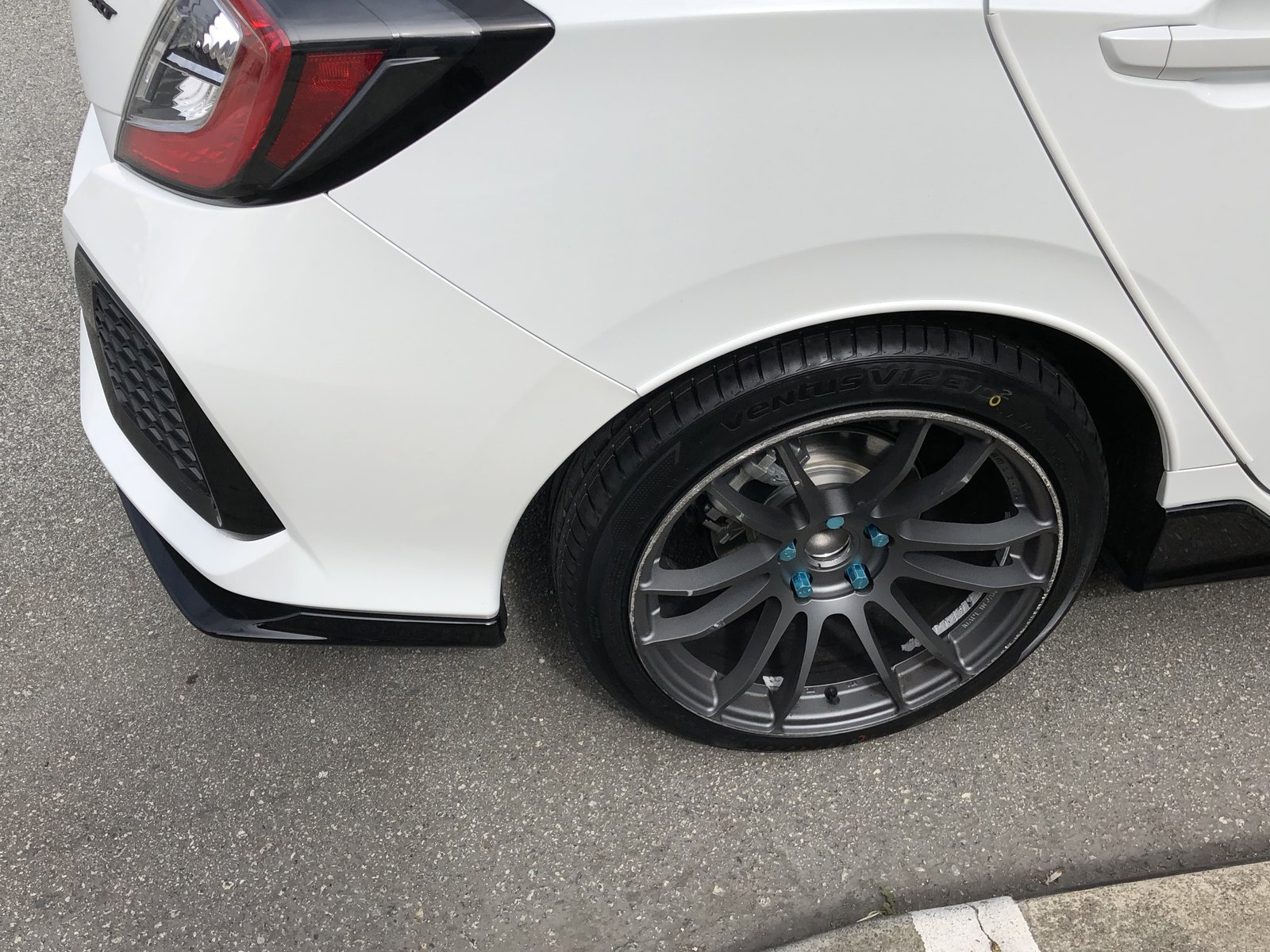 photo 1 Honda Civic custom wheels 18x9.5, ET +38, tire size 245/40 R18. x ET