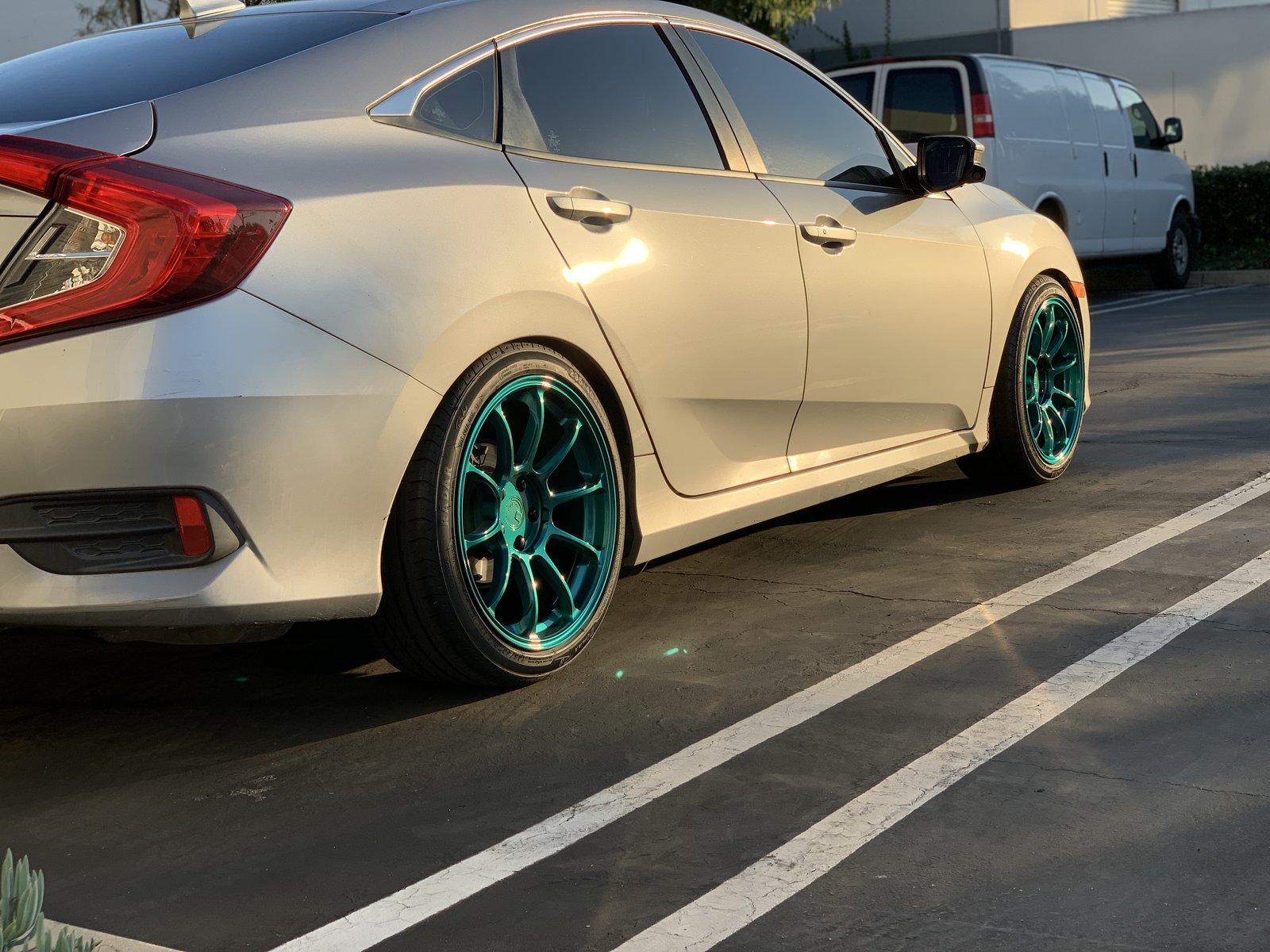 photo 1 Honda Civic custom wheels   18x9.0, ET +30, tire size 235/40 R18. x ET 