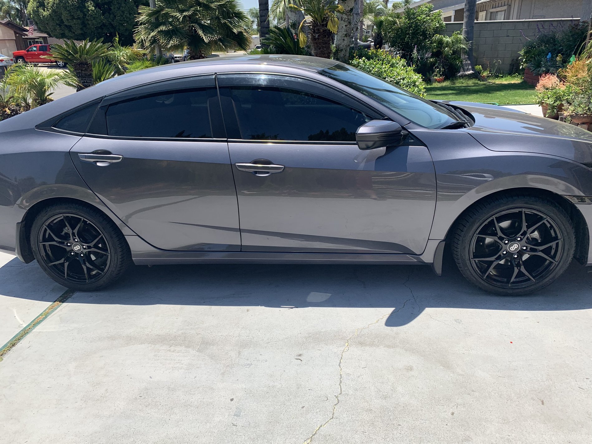 photo 2 Honda Civic custom wheels 18x8.0, ET , tire size 235/40 R18. x ET