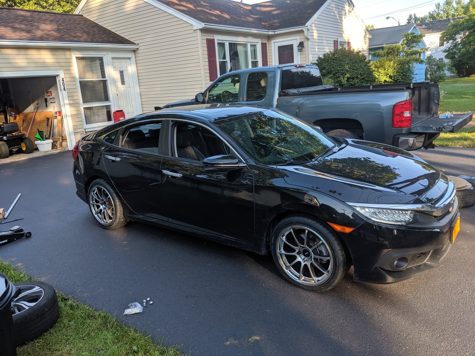 photo 1 Honda Civic custom wheels   18x8.5, ET , tire size 235/40 R18. x ET 