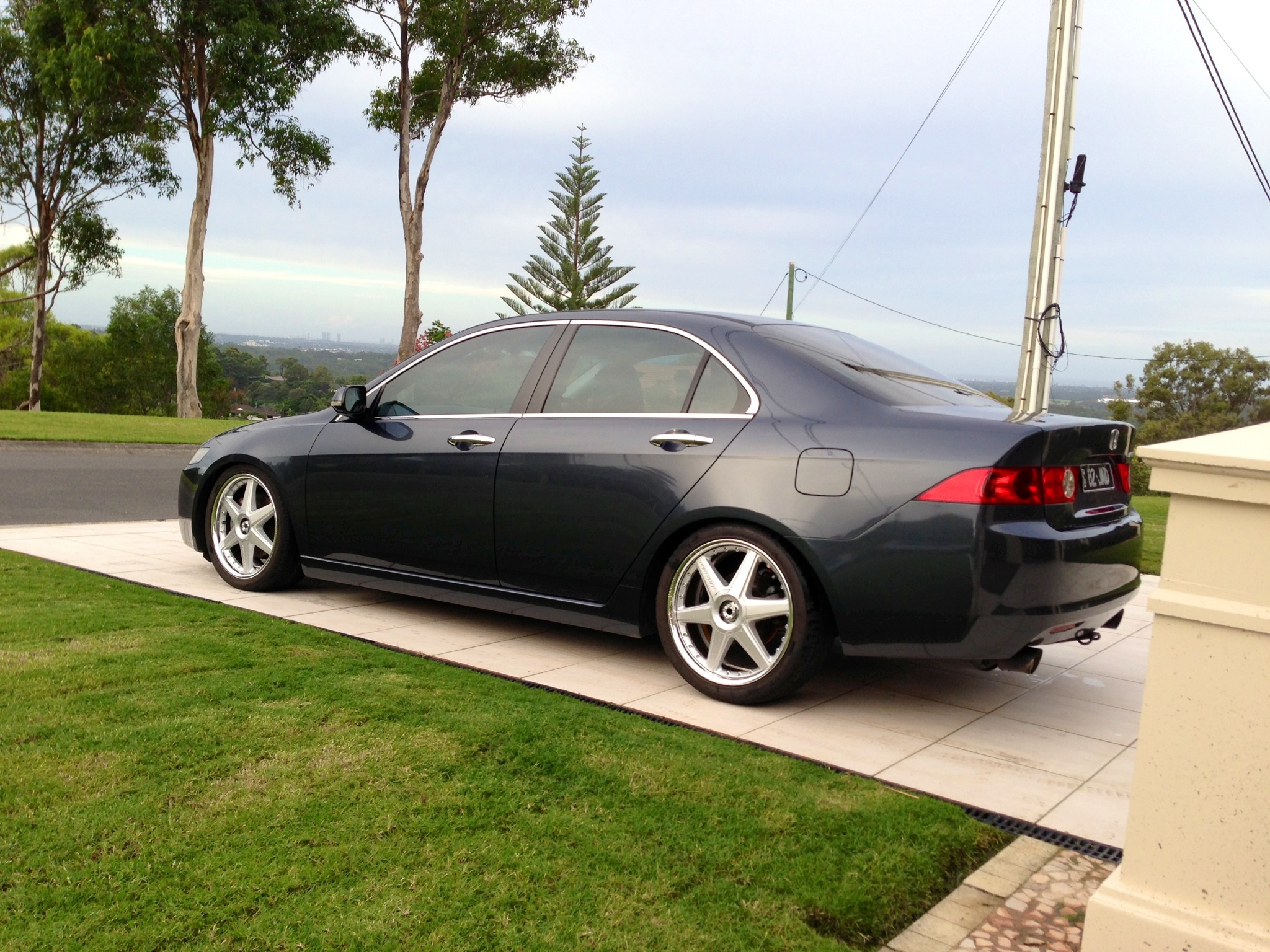 photo 7 Acura TSX custom wheels Racinghart 18x7.5, ET +42, tire size 225/40 R18. 18x8.0 ET+35