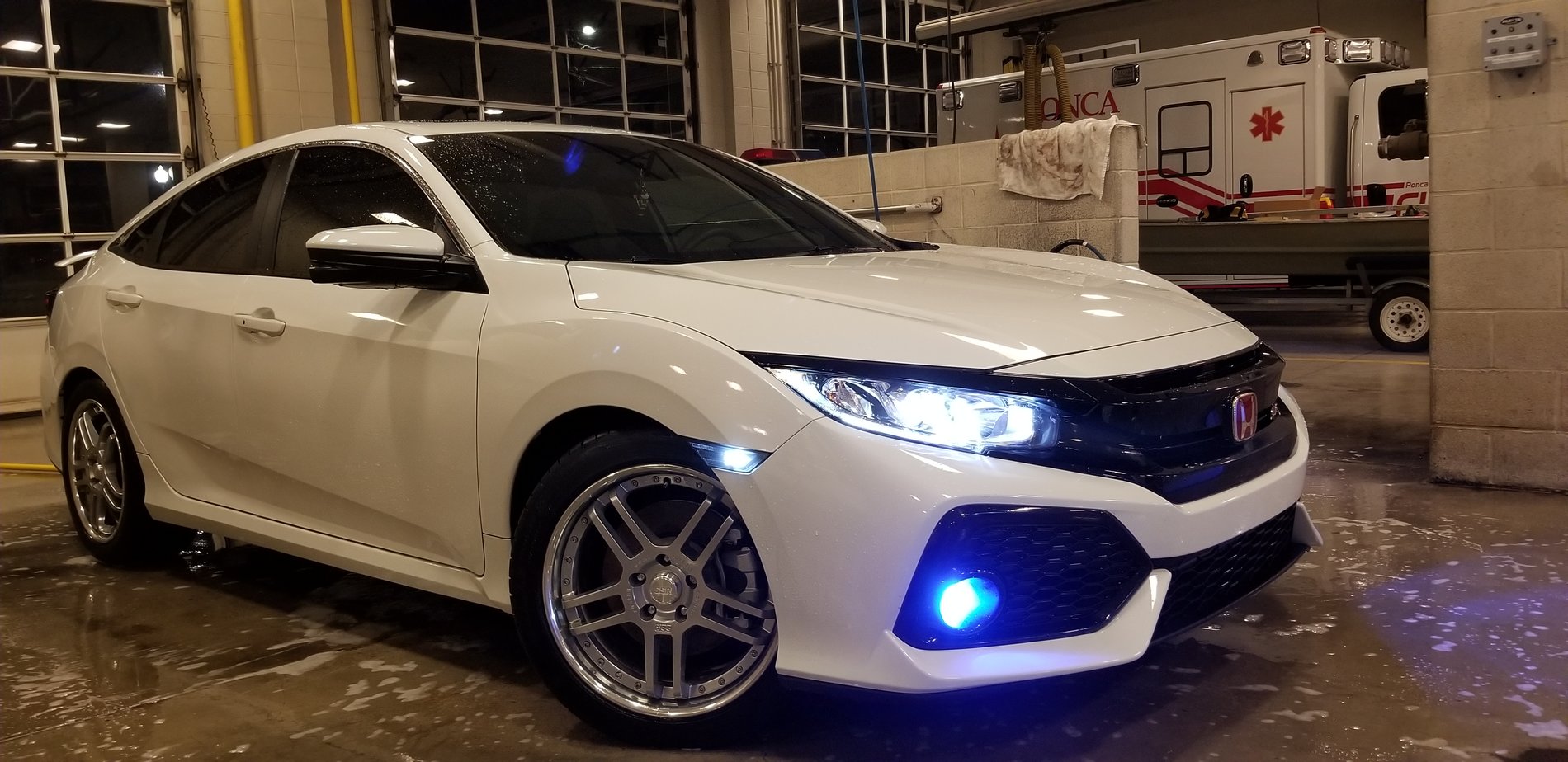 photo 2 Honda Civic custom wheels GT10 18x8.5, ET +51, tire size X R18. x ET