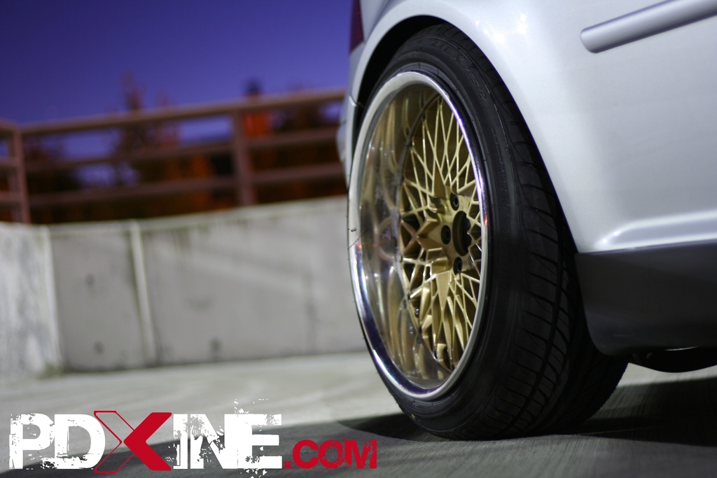 photo 2 Volkswagen Golf custom wheels SSR Reverse Mesh 17x8.0, ET +25, tire size 205/40 R17. 17x9.0 ET+13 