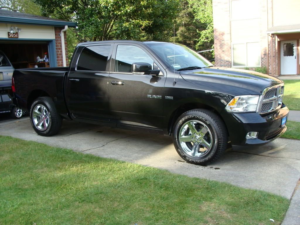 photo 2 Dodge Ram 1500 custom wheels   x, ET , tire size X R. x ET 