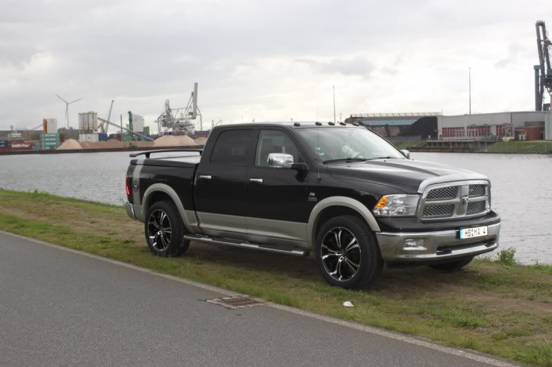 photo 1 Dodge Ram 2500 custom wheels 22x10.0, ET , tire size 305/45 R22. x ET