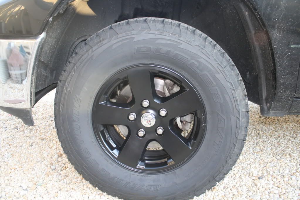 photo 4 Dodge Ram 1500 custom wheels   17x, ET , tire size 33X R17. x ET 