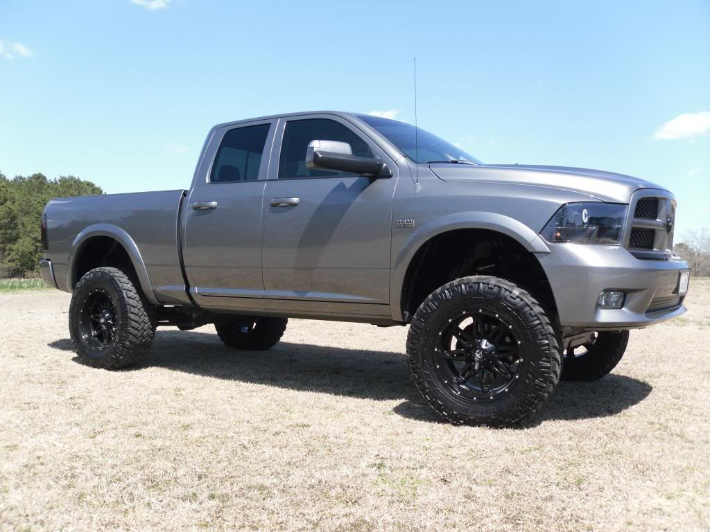 photo 2 Dodge Ram 1500 custom wheels   20x10.0, ET -12, tire size 37X12.5 R20. x ET 
