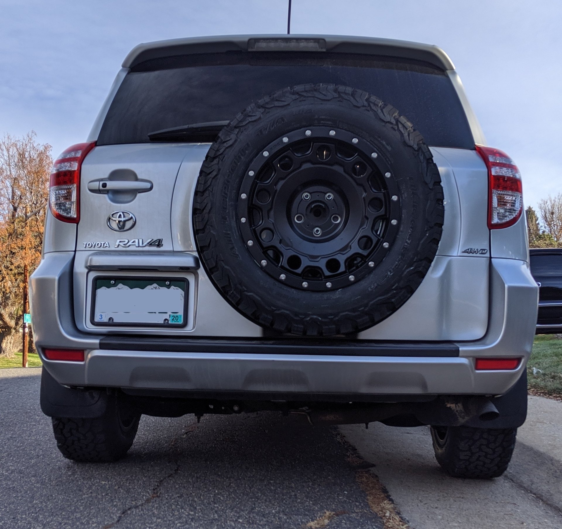 photo 1 Toyota RAV4 custom wheels Holeshot 17x8.5, ET , tire size 245/65 R17. x ET