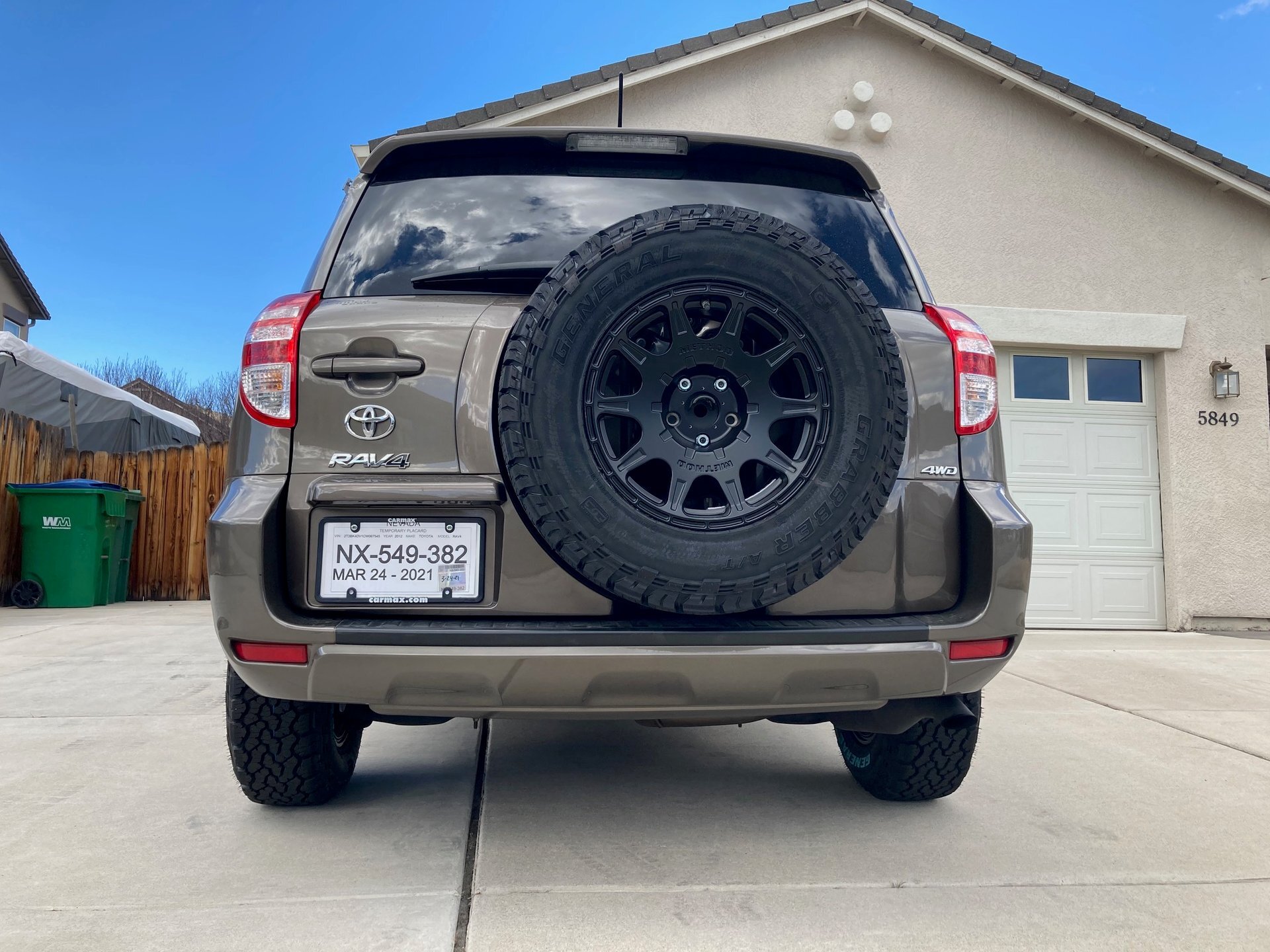 photo 1 Toyota RAV4 custom wheels 16x7.0, ET +15, tire size 225/75 R16. x ET