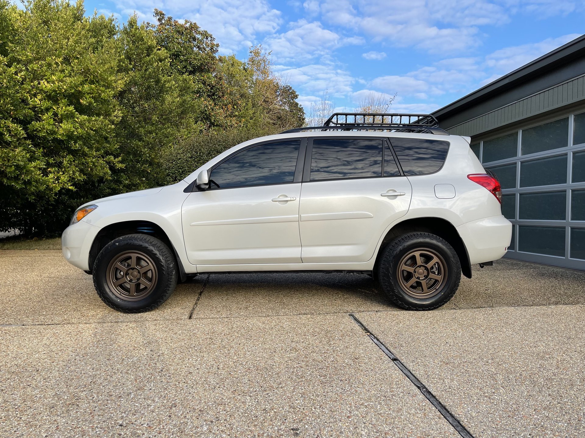 photo 2 Toyota RAV4 custom wheels   17x8.0, ET , tire size 245/65 R17. x ET 