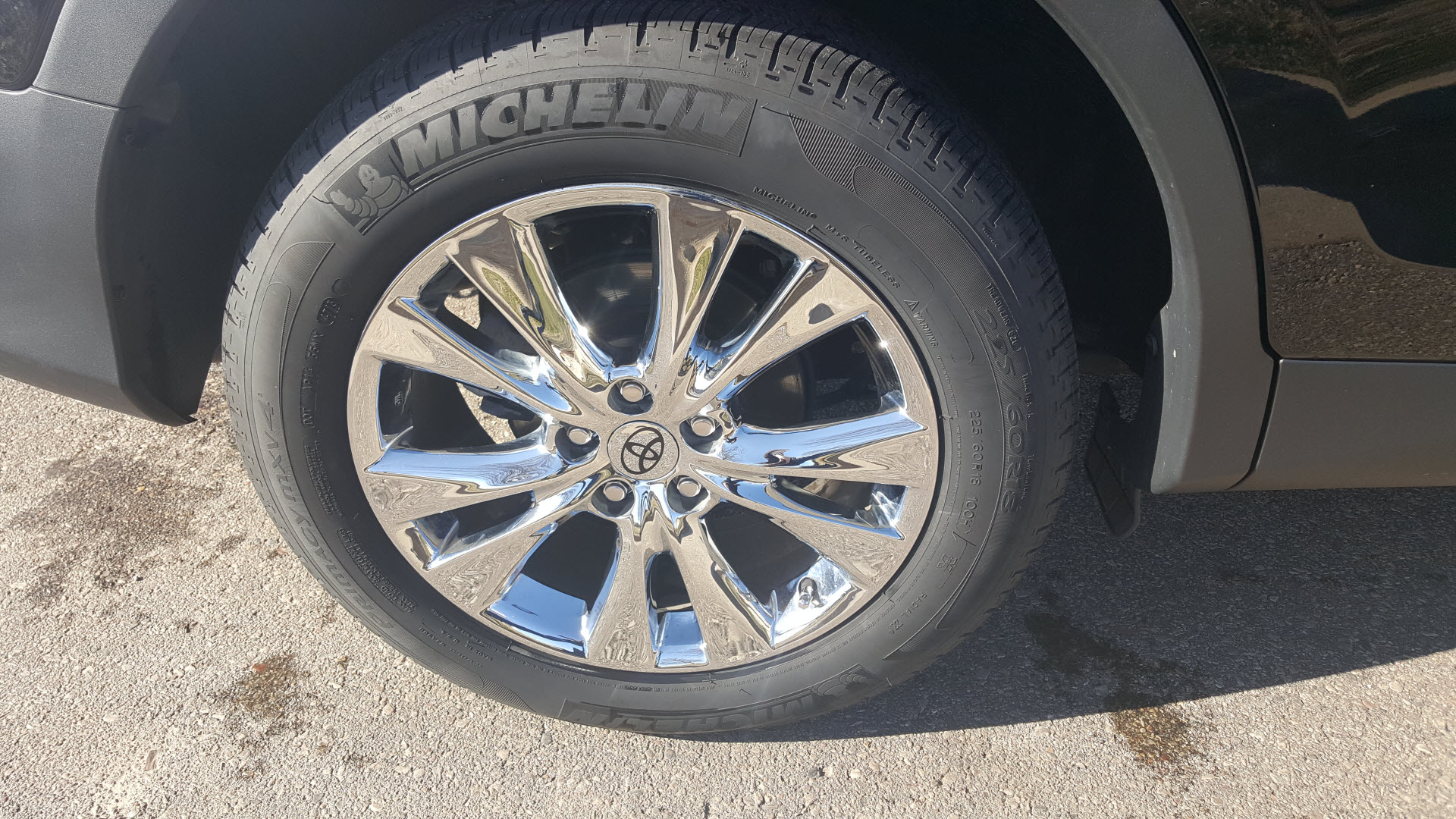 photo 2 Toyota RAV4 custom wheels 18x, ET , tire size 225/60 R18. x ET