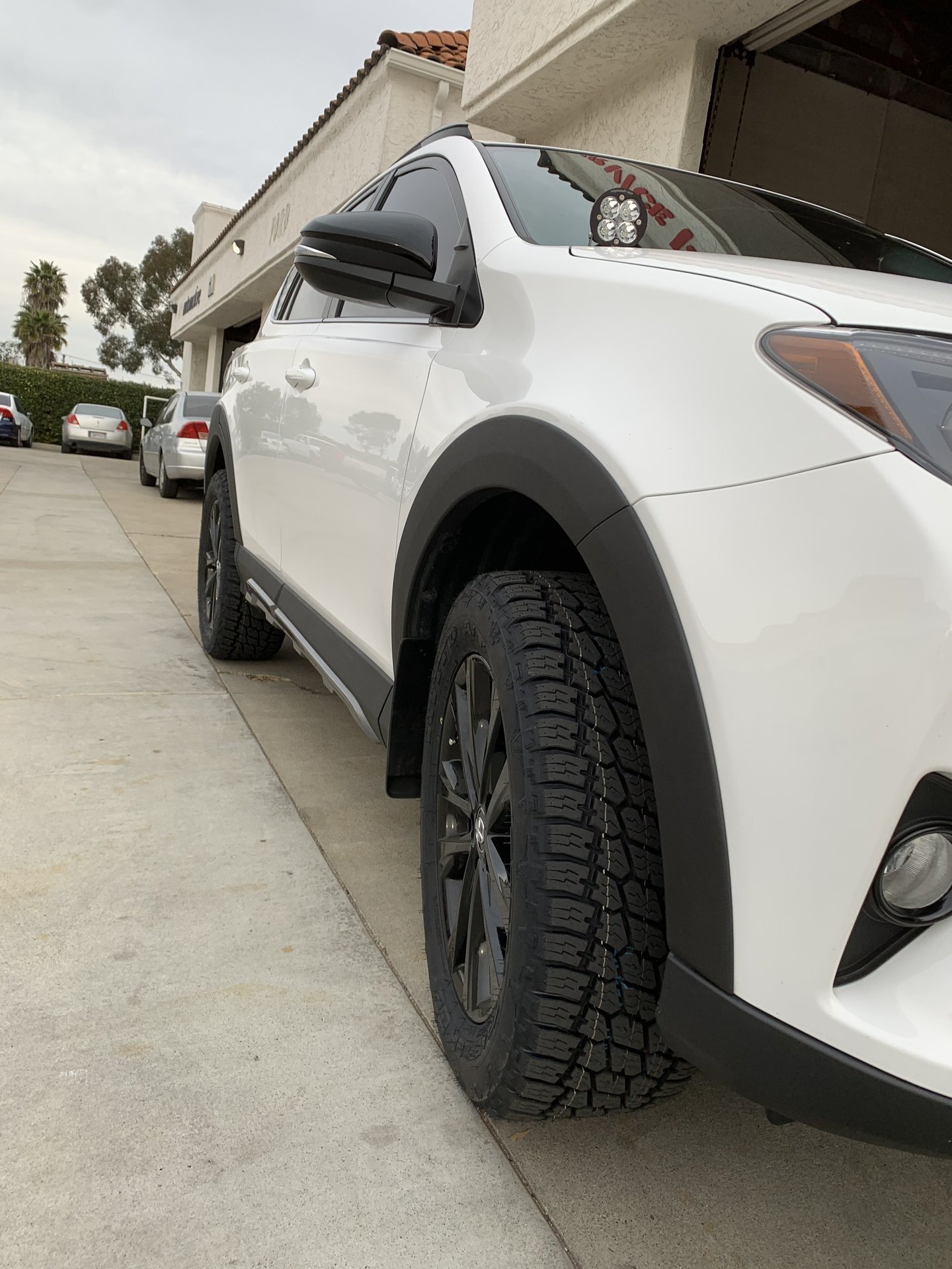photo 1 Toyota RAV4 custom wheels 18x, ET , tire size 255/55 R18. x ET