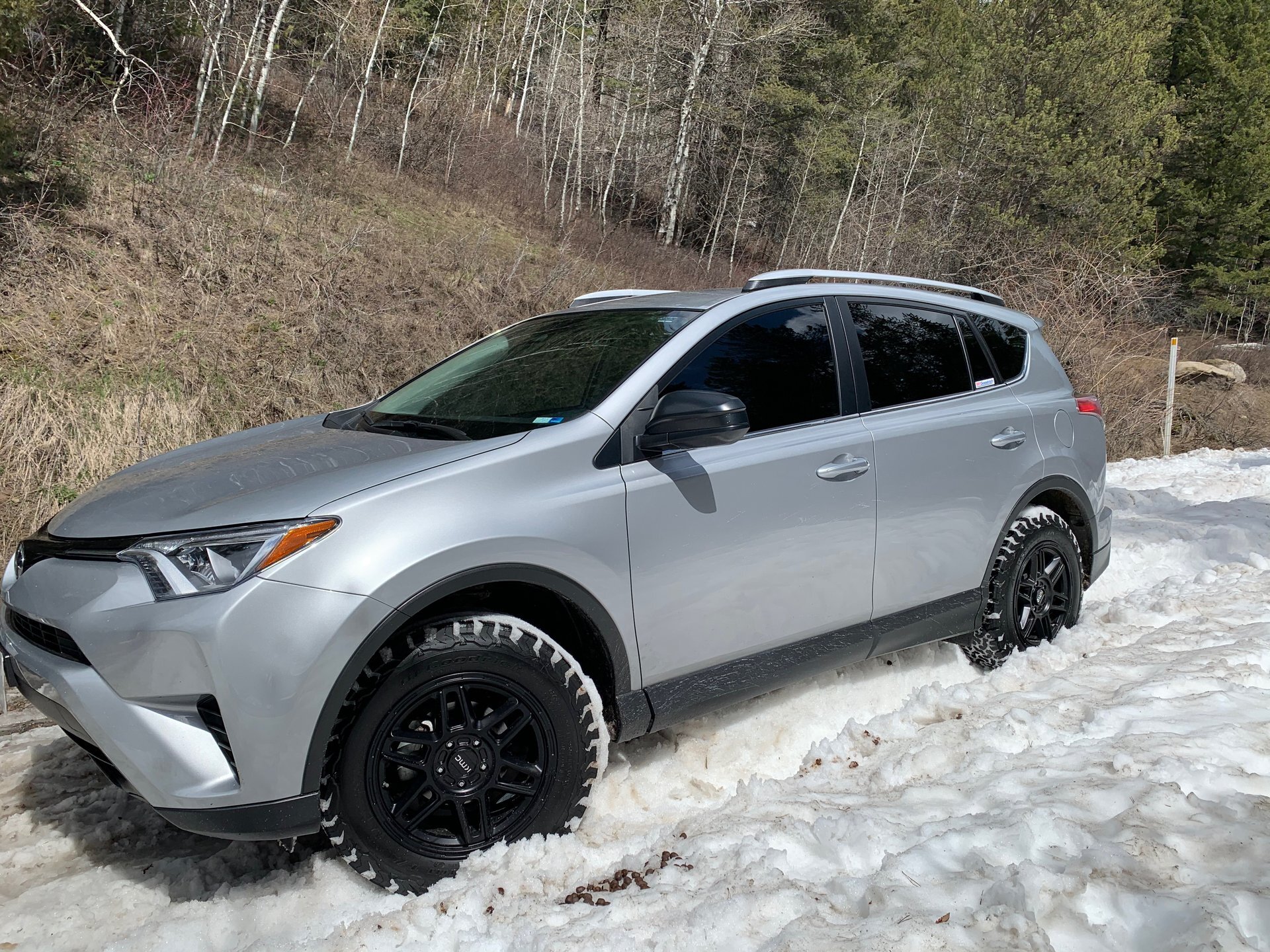 photo 2 Toyota RAV4 custom wheels   17x, ET , tire size 225/65 R17. x ET 