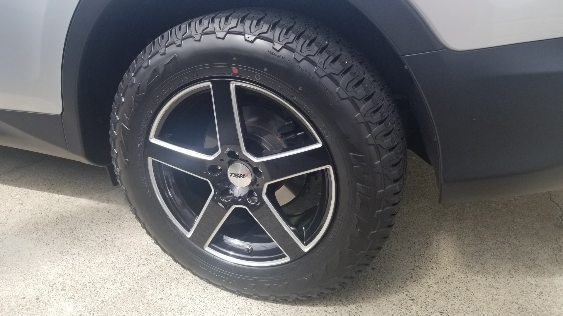 photo 1 Toyota RAV4 custom wheels 17x, ET , tire size 225/65 R17. x ET