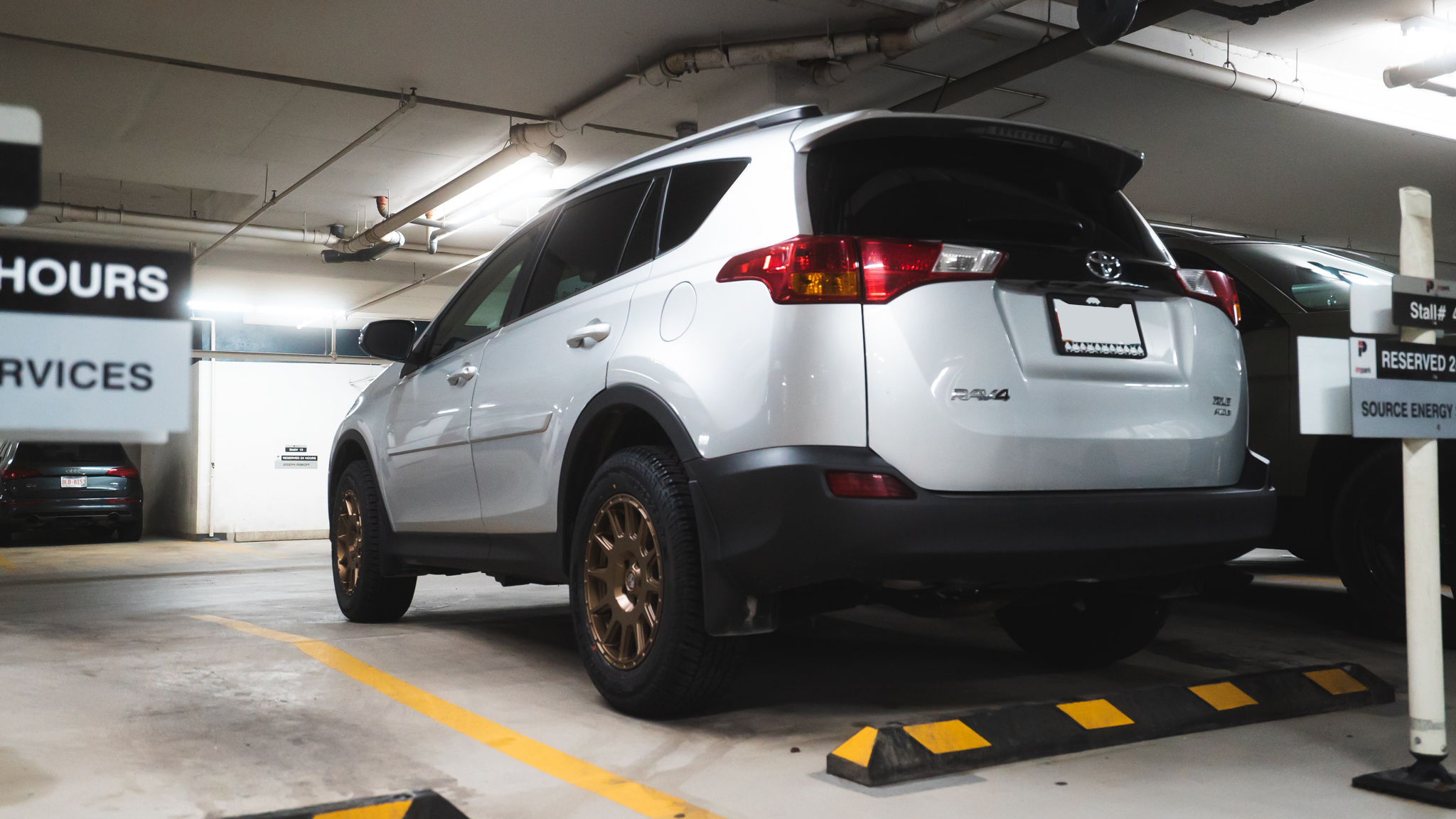 photo 1 Toyota RAV4 custom wheels LP1 17x8.0, ET +20, tire size 235/60 R17. x ET