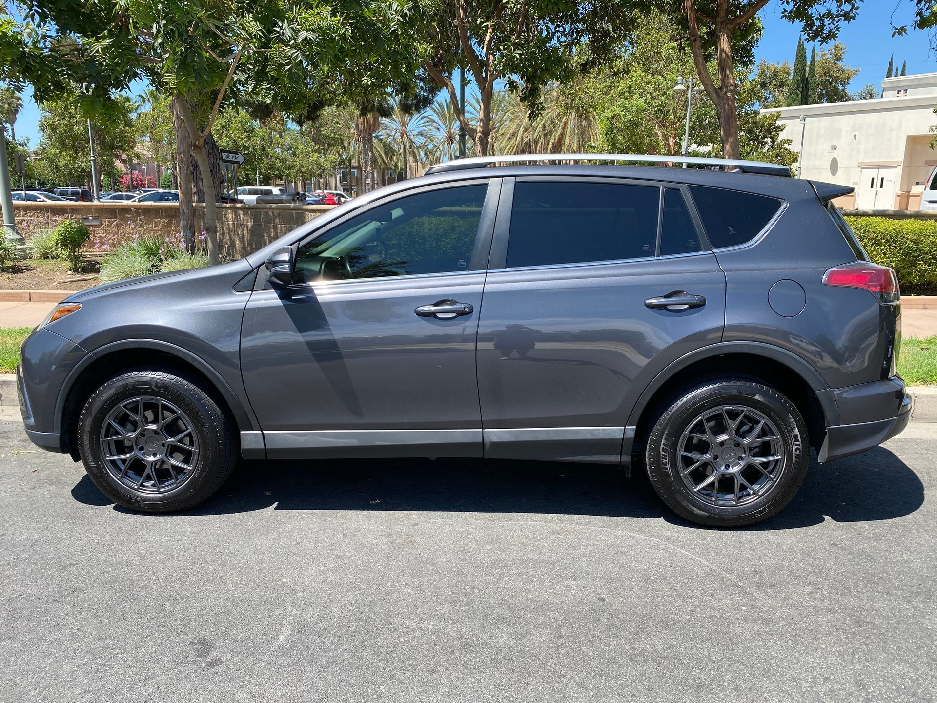 photo 1 Toyota RAV4 custom wheels   17x, ET , tire size X R17. x ET 