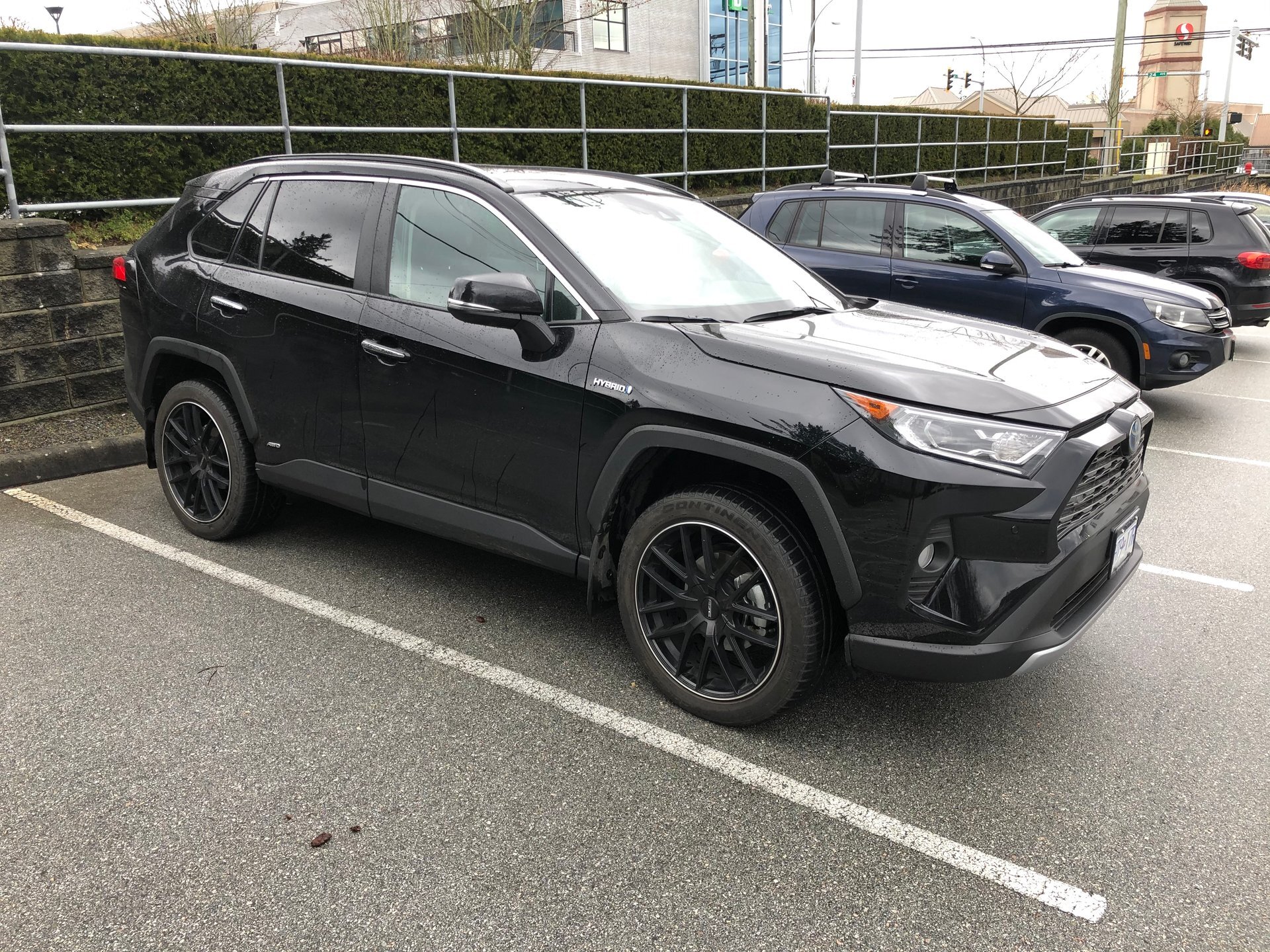 photo 2 Toyota RAV4 custom wheels   20x, ET , tire size 245/45 R20. x ET 