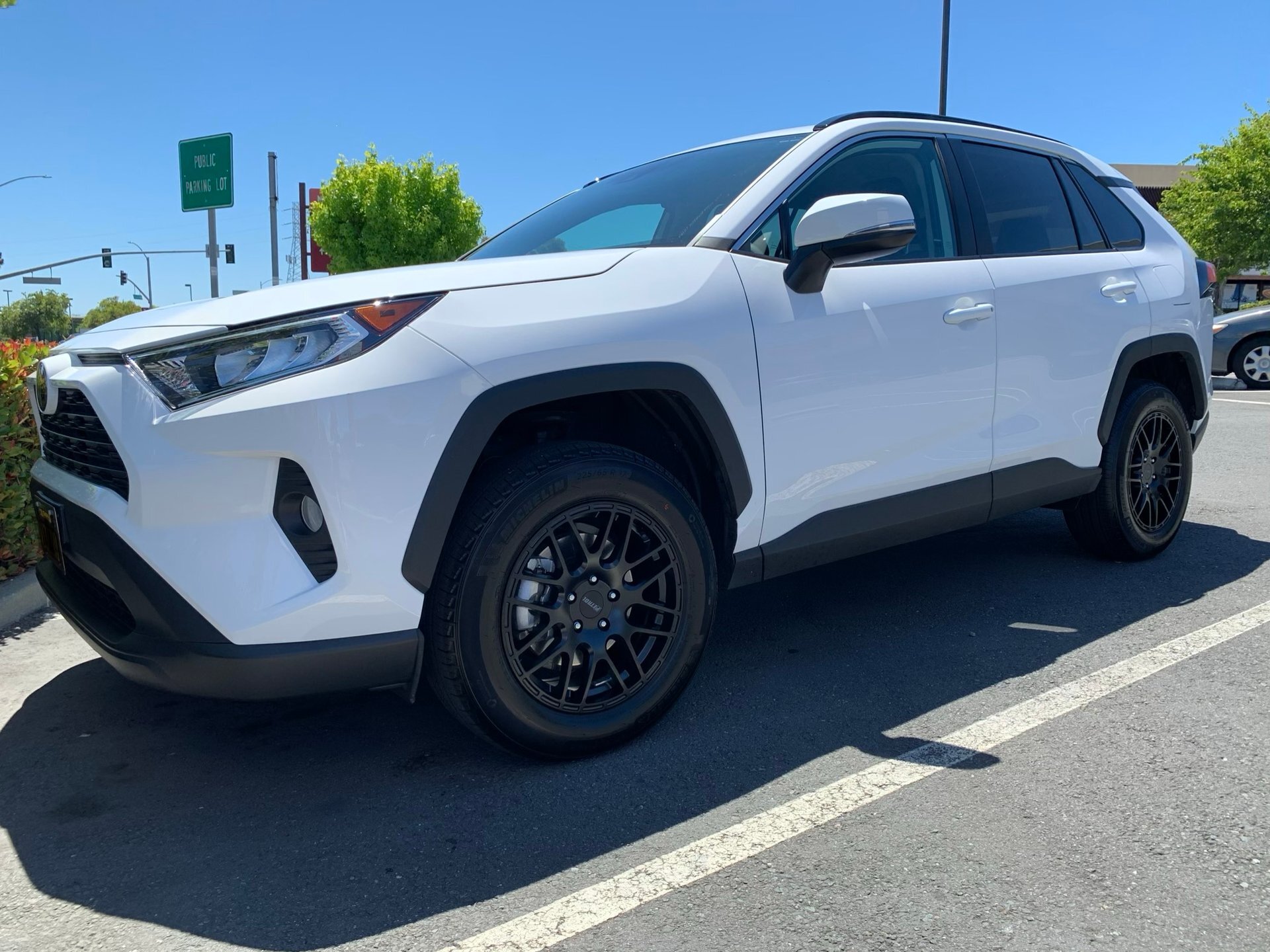 photo 1 Toyota RAV4 custom wheels 17x, ET , tire size 225/65 R17. x ET