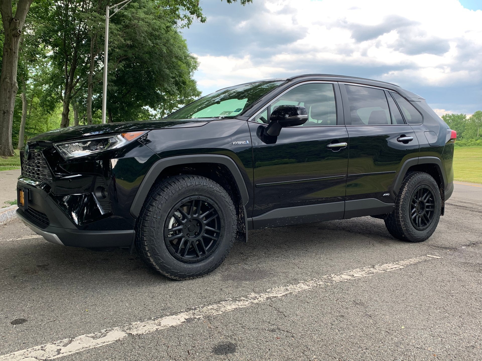 photo 2 Toyota RAV4 custom wheels 17x8.0, ET , tire size 245/65 R17. x ET