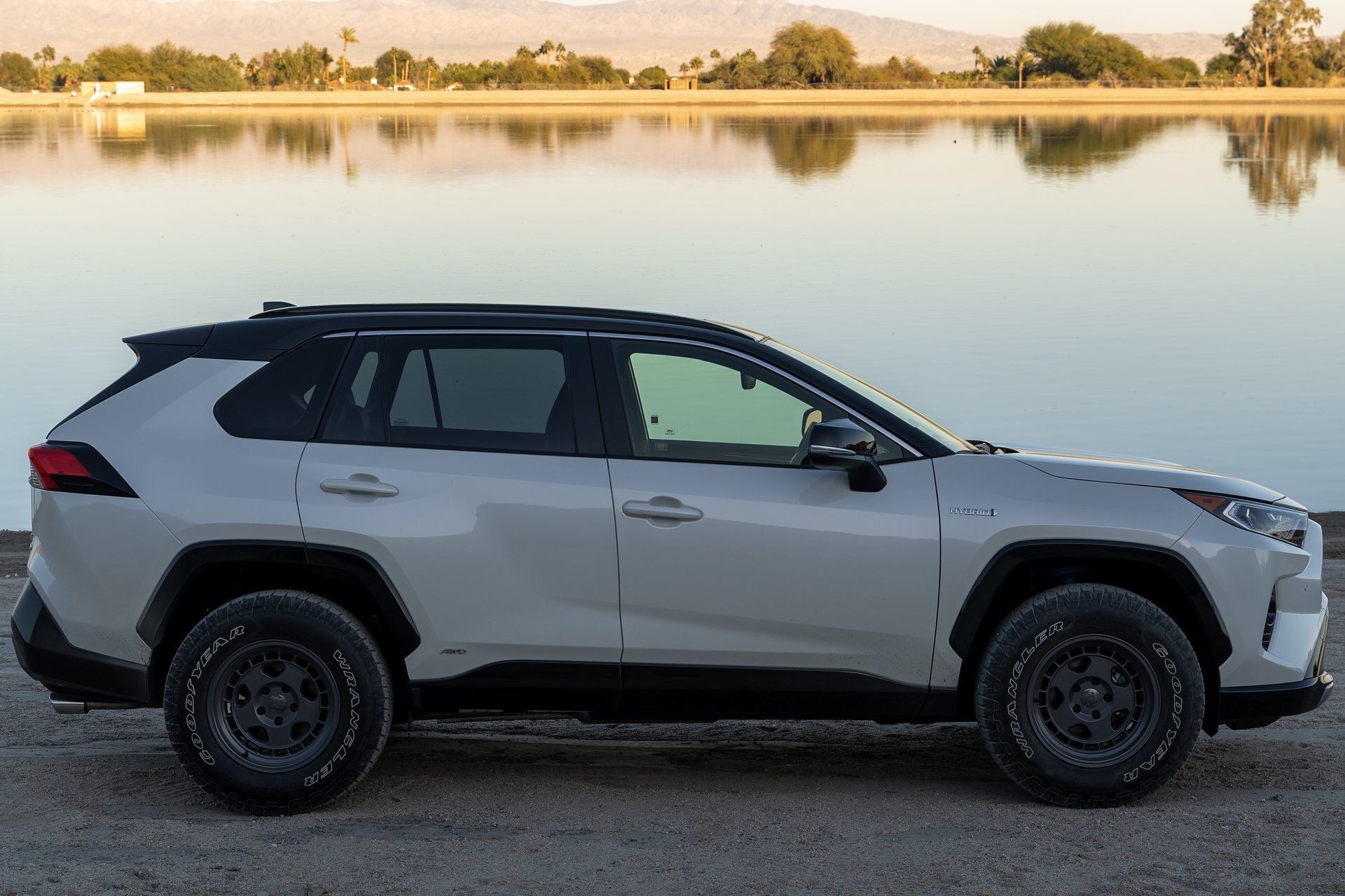 photo 2 Toyota RAV4 custom wheels   16x8.0, ET , tire size 245/70 R16. x ET 