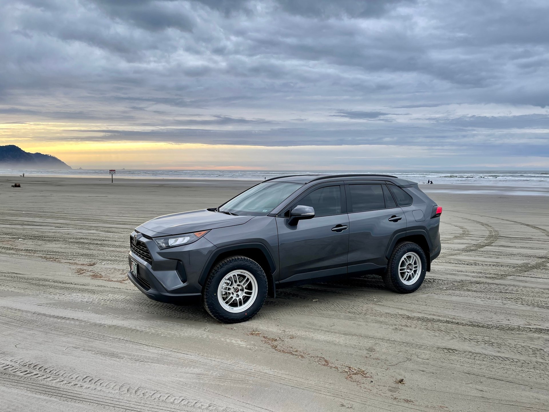 photo 1 Toyota RAV4 custom wheels   17x, ET , tire size 245/65 R17. x ET 