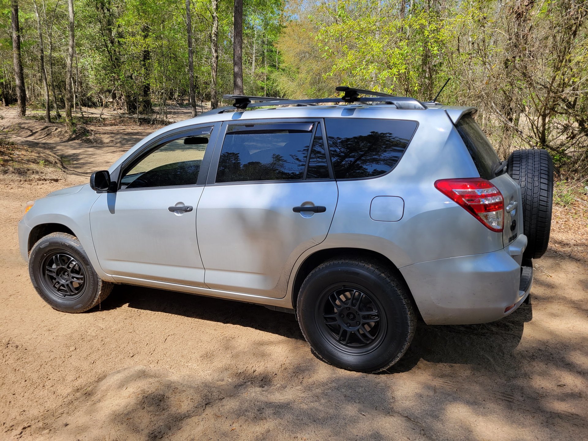 photo 2 Toyota RAV4 custom wheels   17x8.0, ET +45, tire size 245/65 R17. x ET 