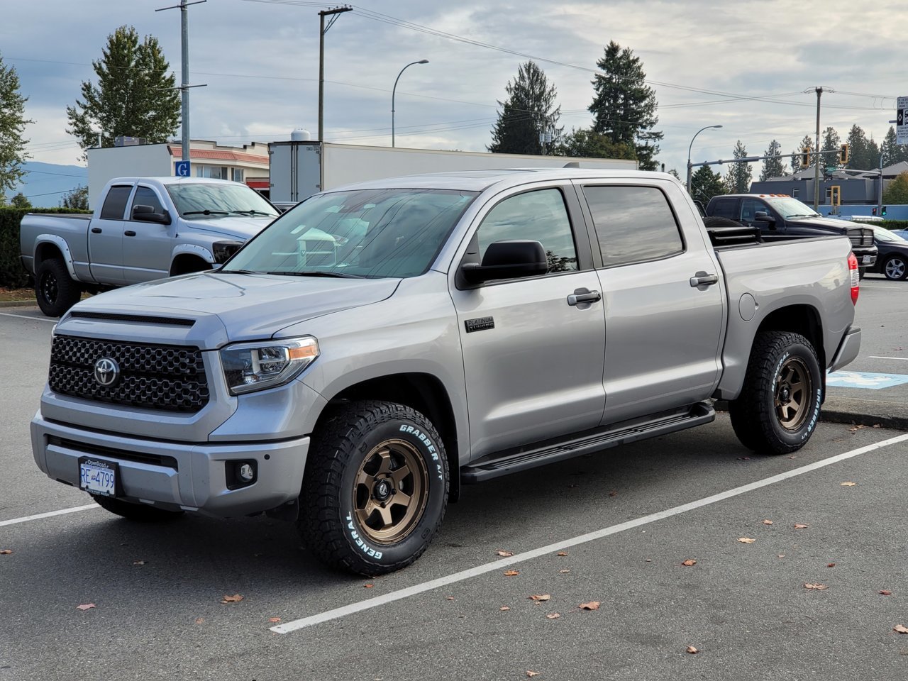 photo 4 Toyota Tundra custom wheels 18x9.0, ET +20, tire size 285/65 R18. x ET