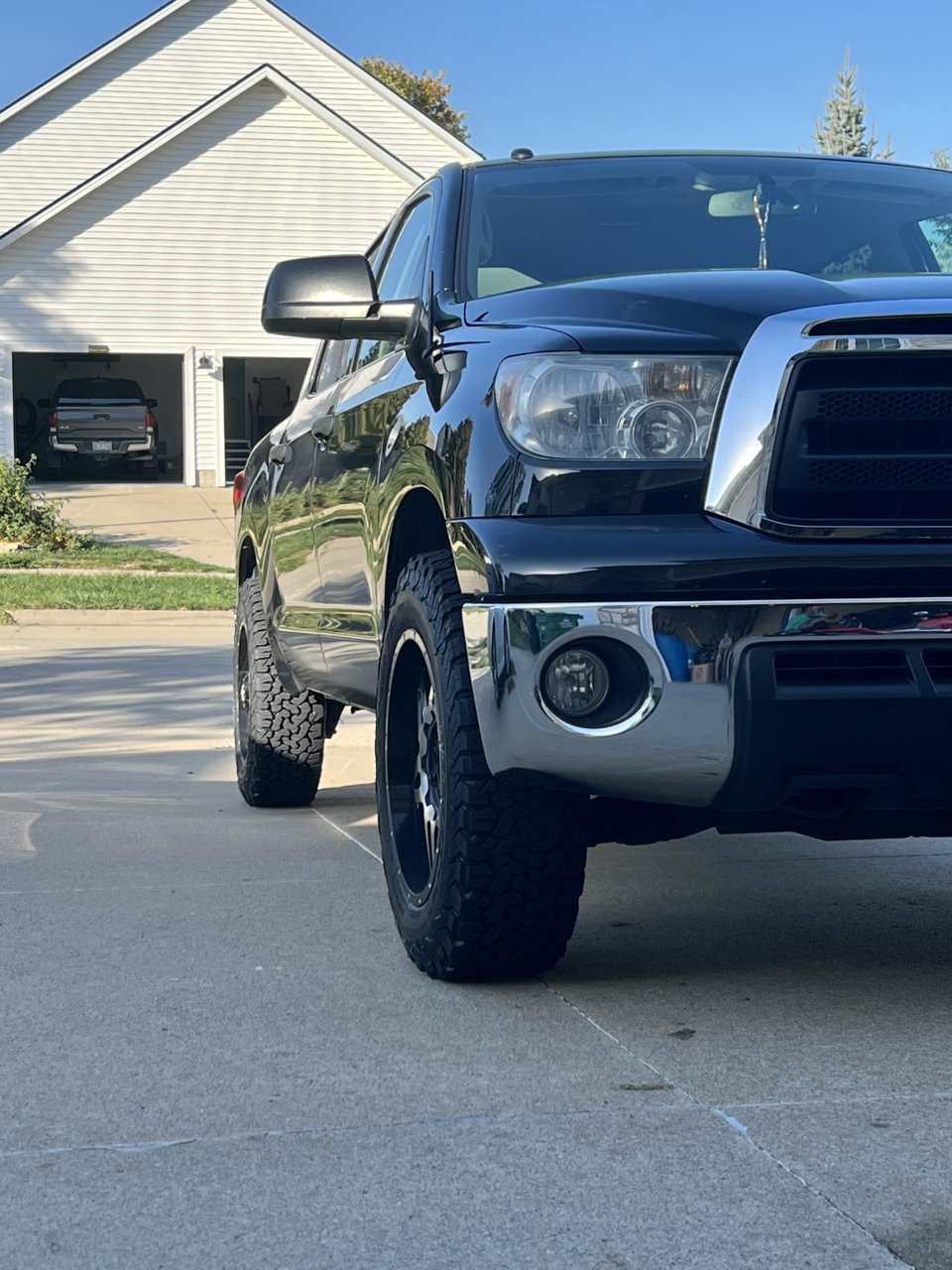 photo 4 Toyota Tundra custom wheels 20x10.0, ET , tire size 275/65 R20. x ET