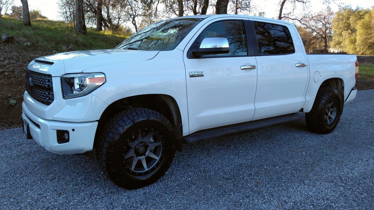 photo 1 Toyota Tundra custom wheels   18x9.0, ET +25, tire size 275/70 R18. x ET 