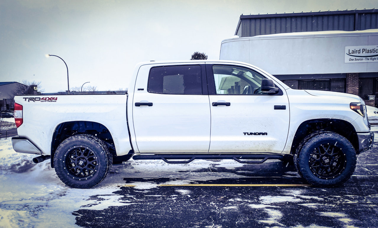 photo 1 Toyota Tundra custom wheels   20x9.0, ET 0, tire size 295/60 R20. x ET 