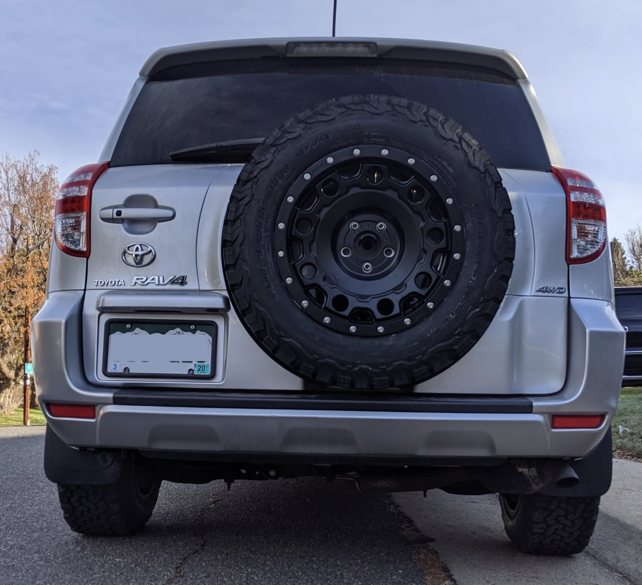 photo 3 Toyota RAV4 custom wheels  KMC Holeshots 17x8.5, ET , tire size 245/65 R17. x ET 