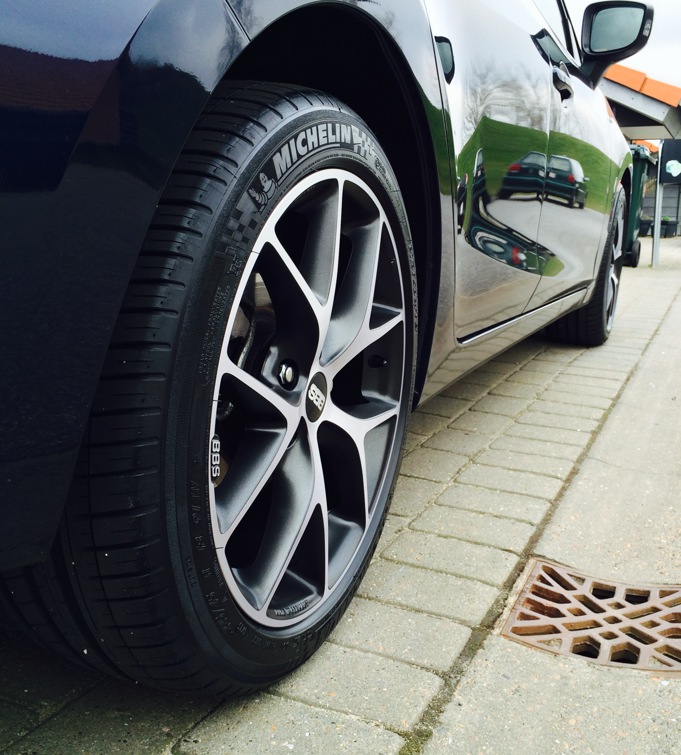photo 2 Mazda Mazda3 custom wheels   18x8.0, ET +50, tire size 225/45 R18. x ET 