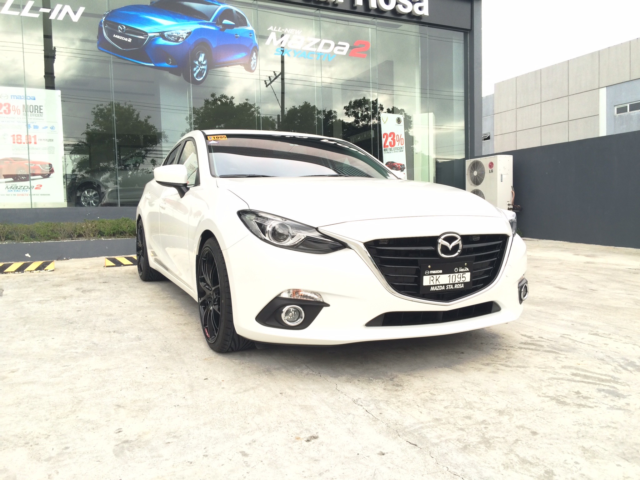 photo 2 Mazda Mazda3 custom wheels 19x8.5, ET +45, tire size 235/35 R19. x ET