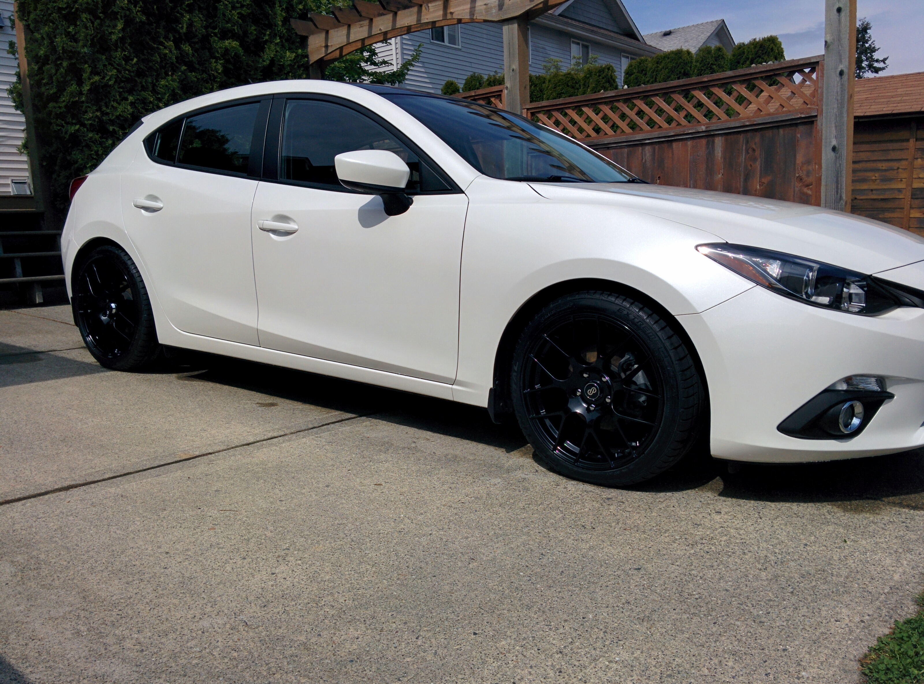 photo 1 Mazda Mazda3 custom wheels 18x8.0, ET +40, tire size 225/40 R18. x ET