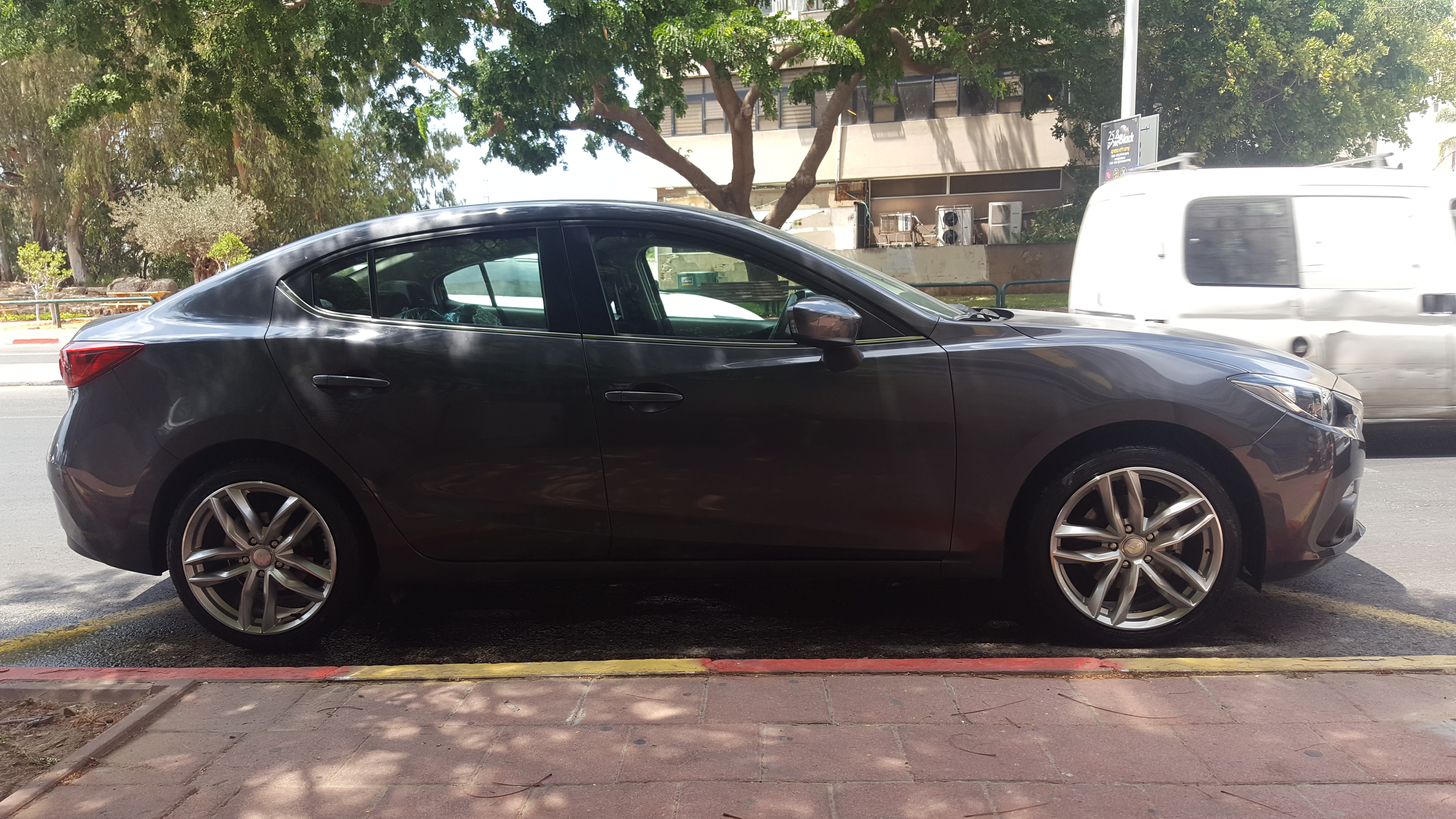 photo 1 Mazda Mazda3 custom wheels 18x8.0, ET +42, tire size 215/45 R18. x ET