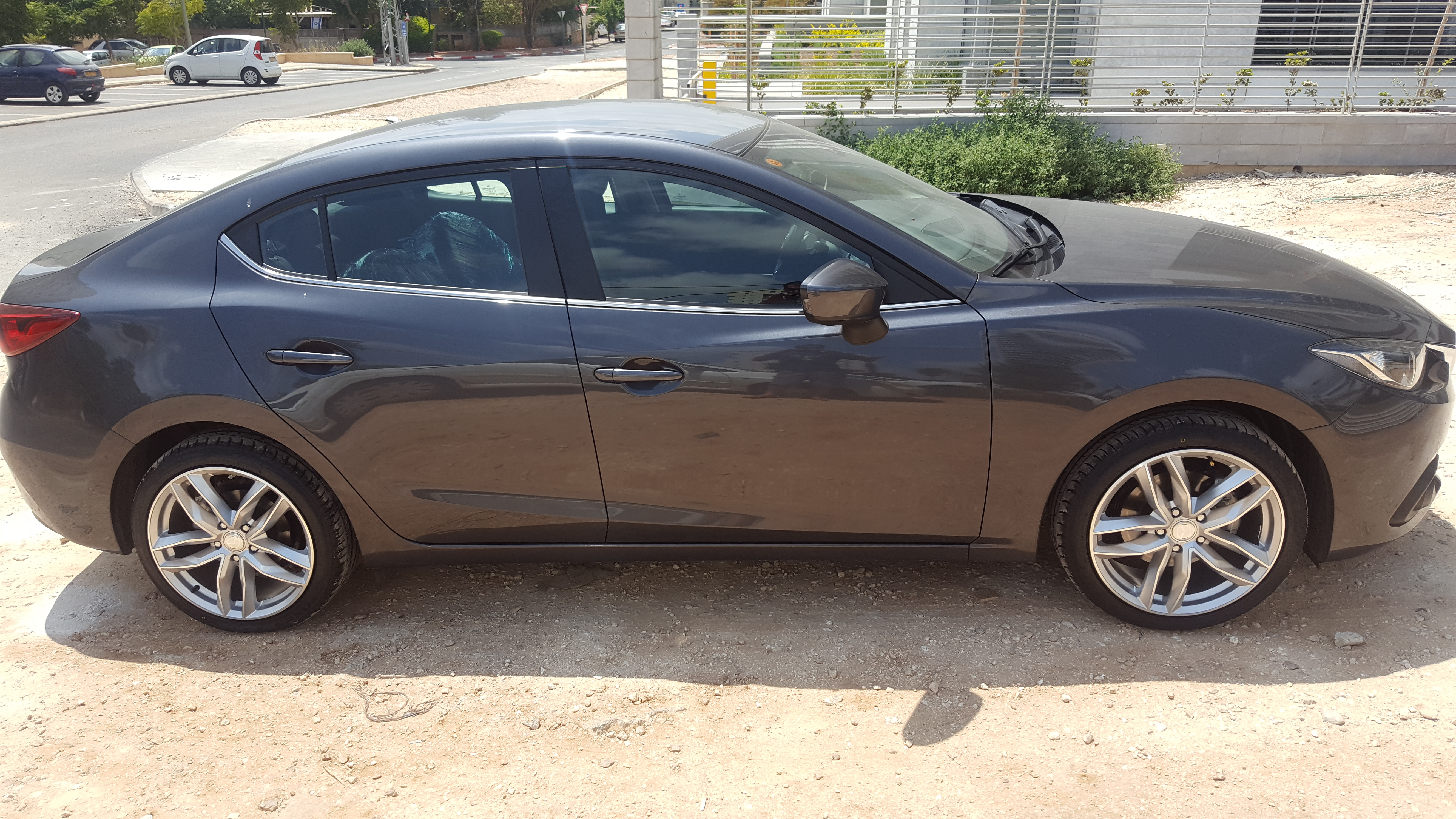 photo 2 Mazda Mazda3 custom wheels 18x8.0, ET +42, tire size 215/45 R18. x ET